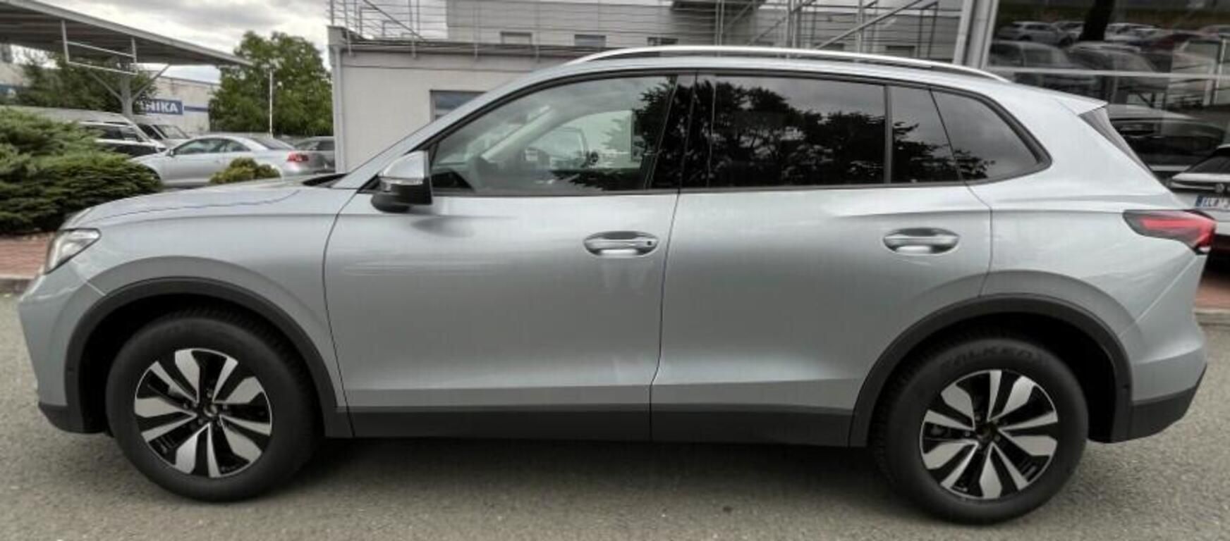 Volkswagen Tiguan, Love 1,5 eTSI mHEV 1,5 eTSI 11 - fotka 2