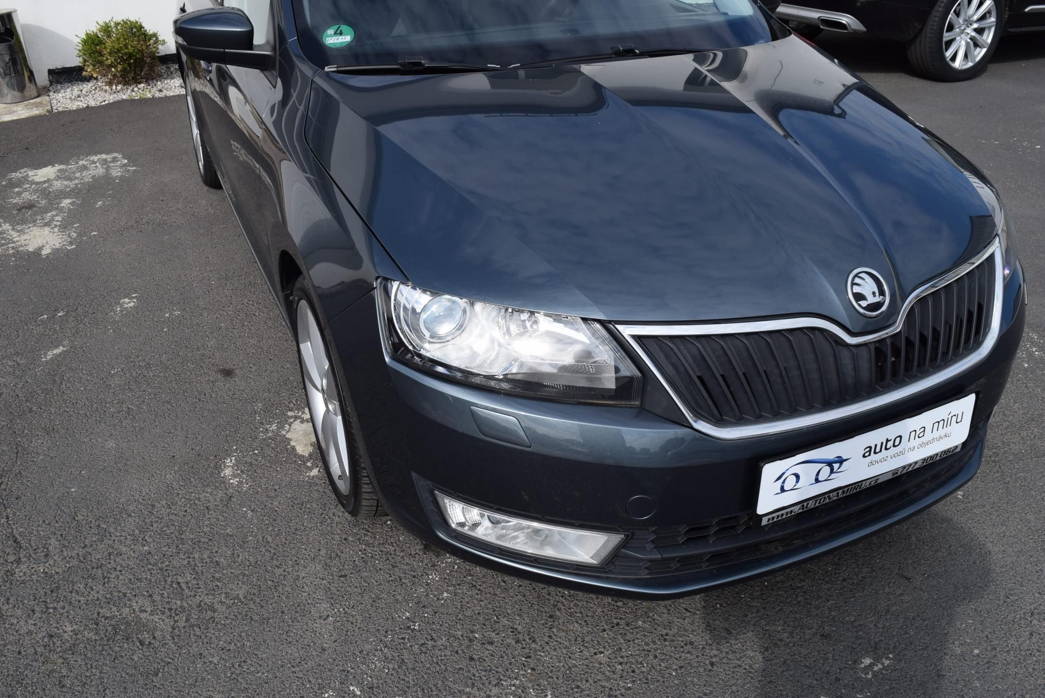 Škoda Rapid, 1.2TSI 66kw AMBITION JOY XENON - fotka 3