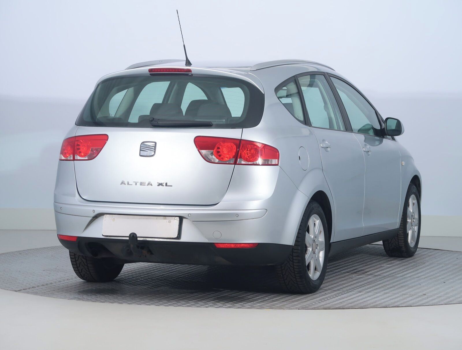 Seat Altea, 1.6, Automatická klima - fotka 5