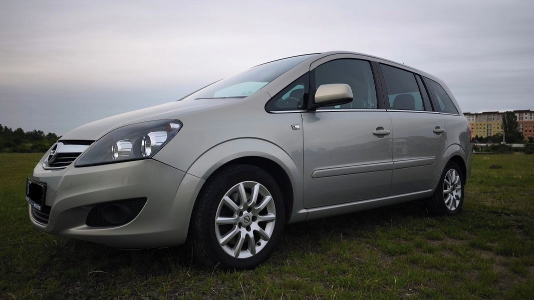 Opel Zafira, 1.7 CDTi,tažné,7míst,2xalu,STK - fotka 2
