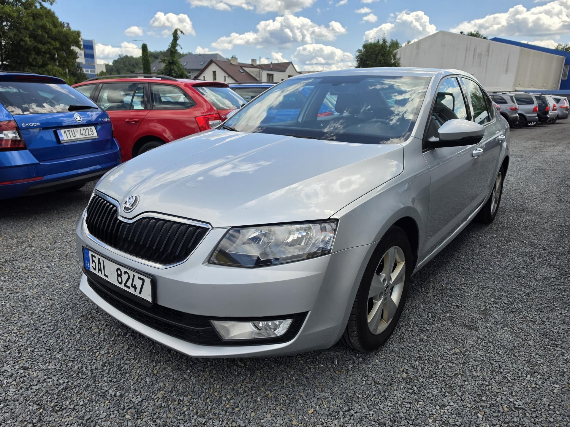 Škoda Octavia, 1.6 TDI DSG - fotka 2