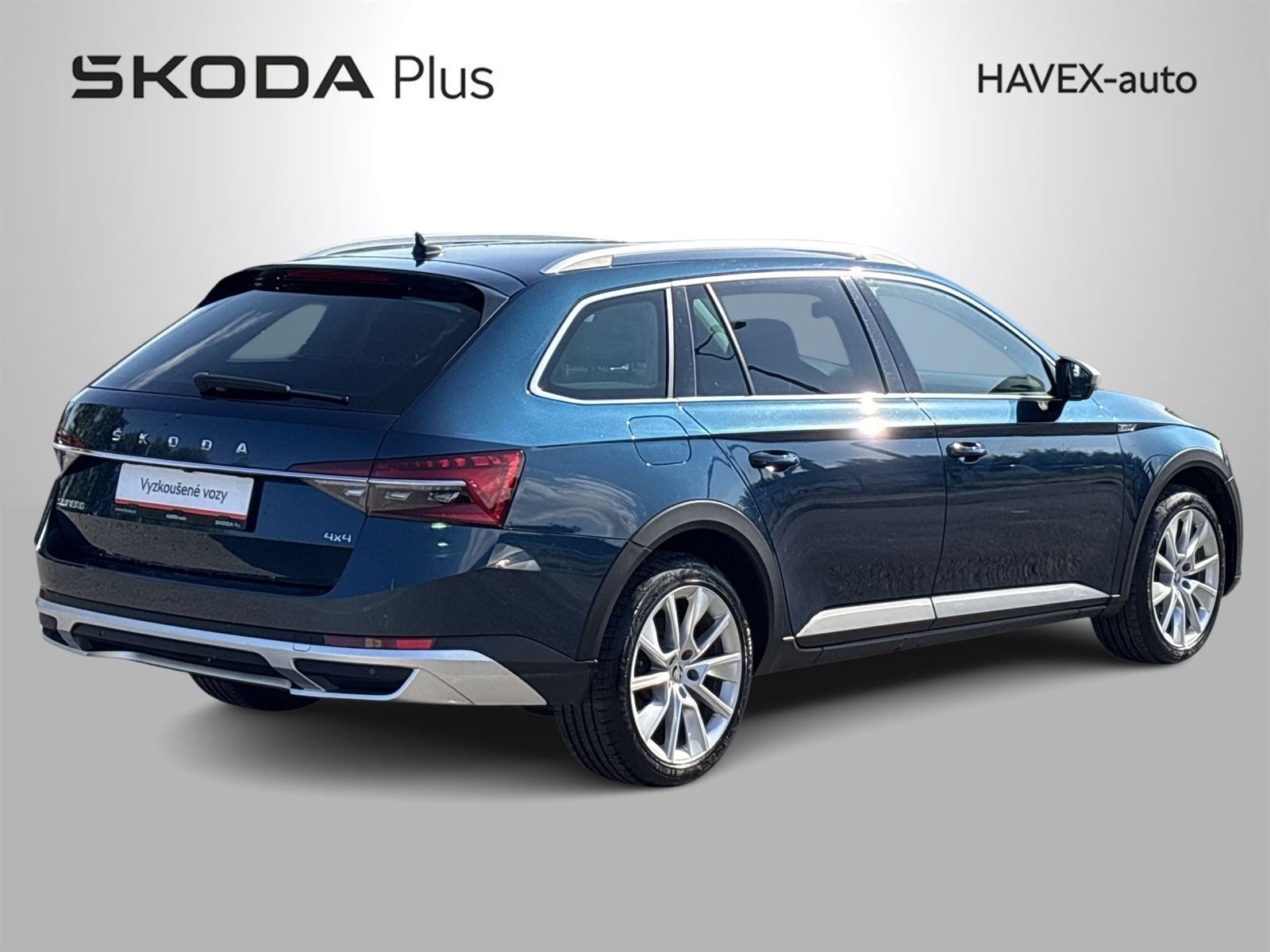 Škoda Superb, Combi 2.0 TDI 4x4 DSG Scout - fotka 2