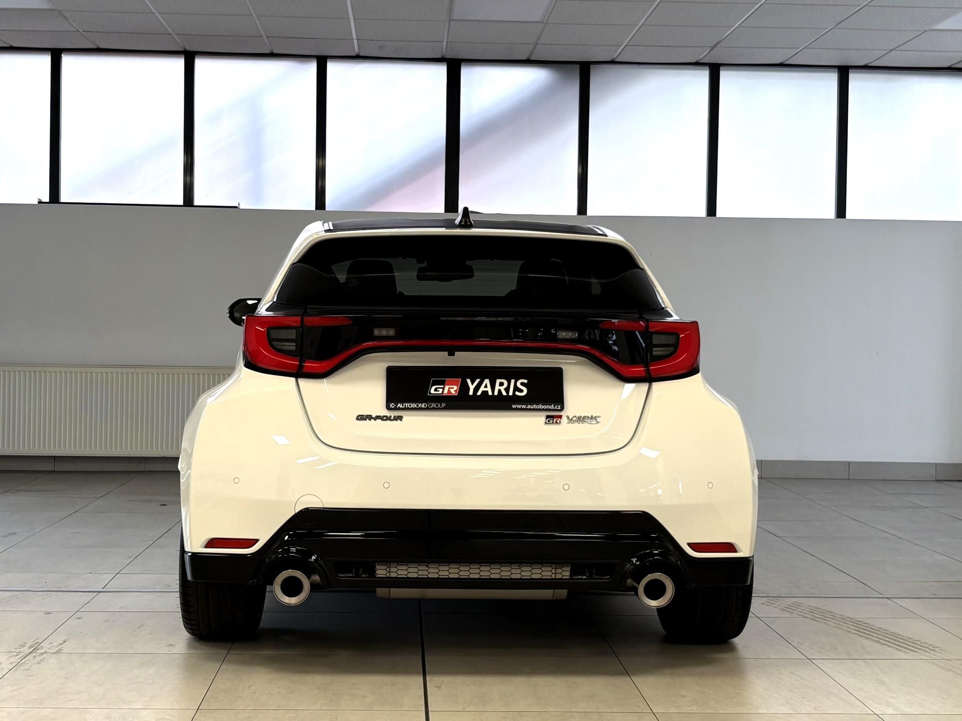 Toyota GR Yaris, 1,6 TURBO 4X4 8AT DYNAMIC + VI - fotka 5