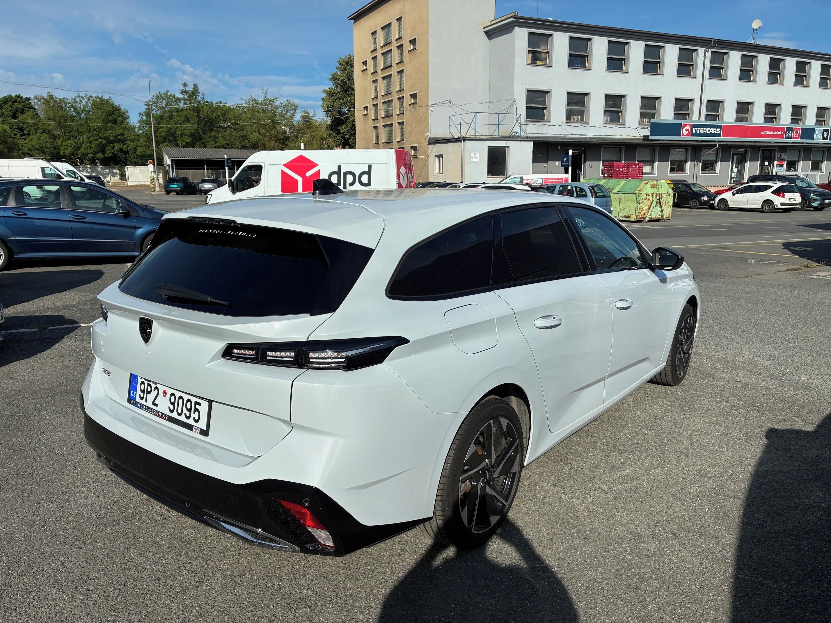 Peugeot 308, SW ALLURE Pack 1.2 PT 130 EAT - fotka 3