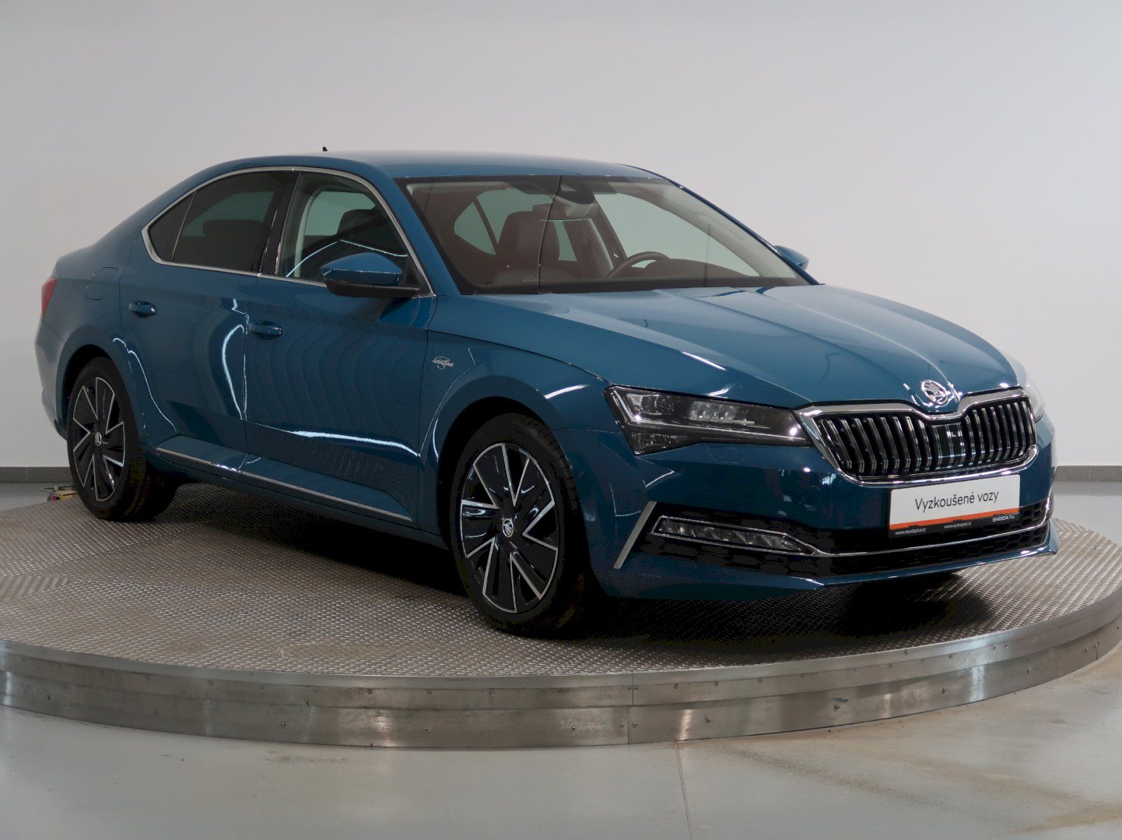 Škoda Superb, LAURIN&KLEMENT 2.0TSI 206KW 4x - fotka 6