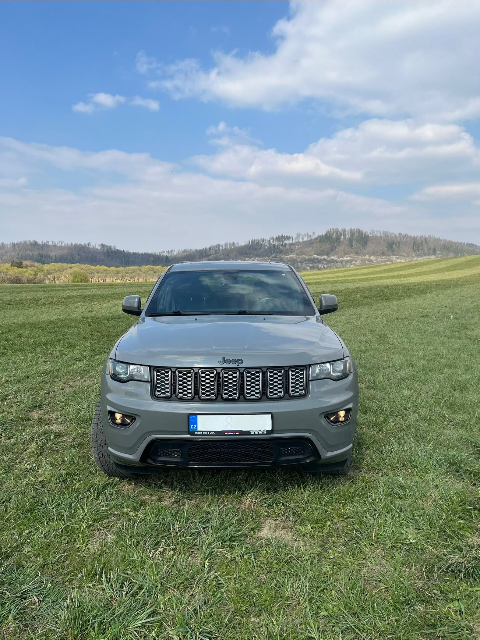 Jeep Grand Cherokee, Altitude 20” TOP stav - fotka 3