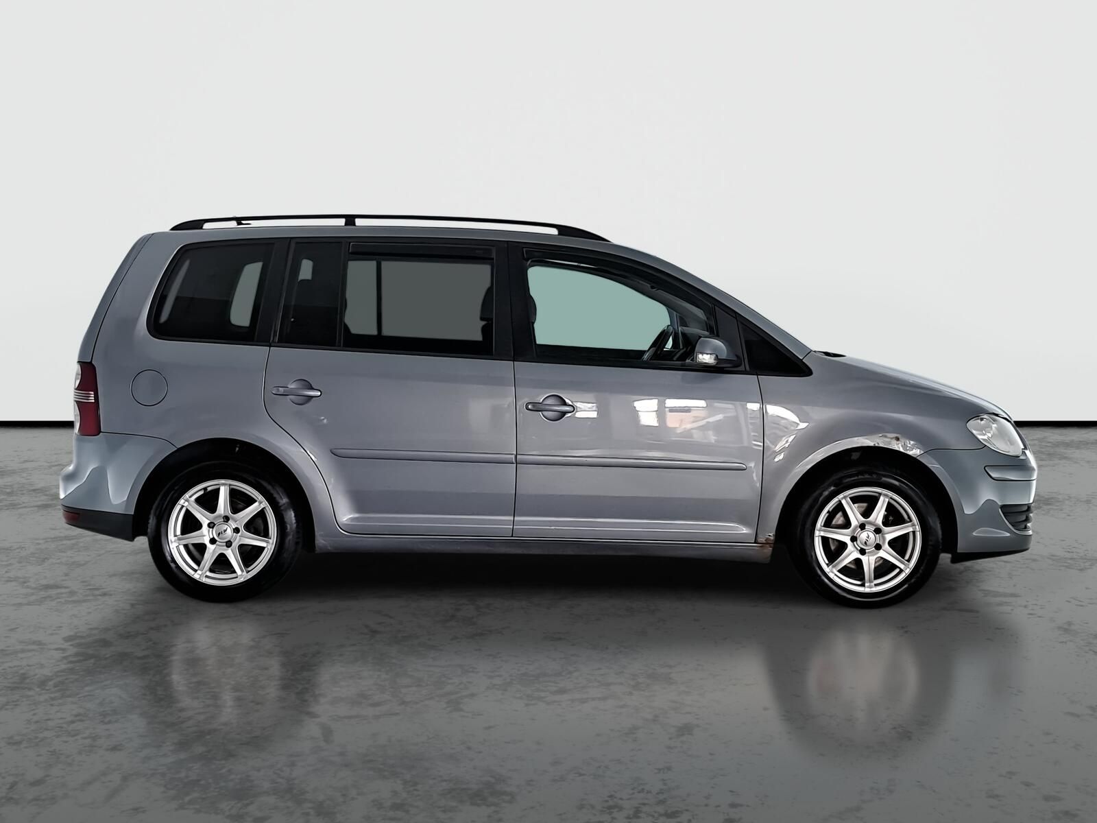 Volkswagen Touran, 2.0 TDI, Comfortline, Automat - fotka 6