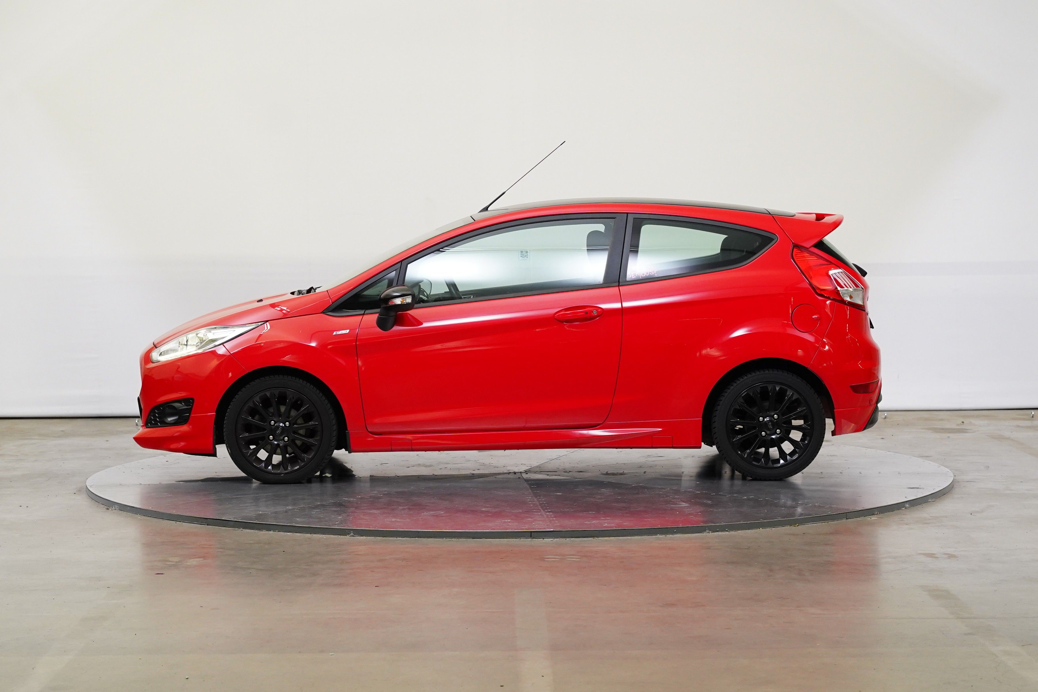 Ford Fiesta, 1.0 EcoBoost 92 kW ST-Line - fotka 3