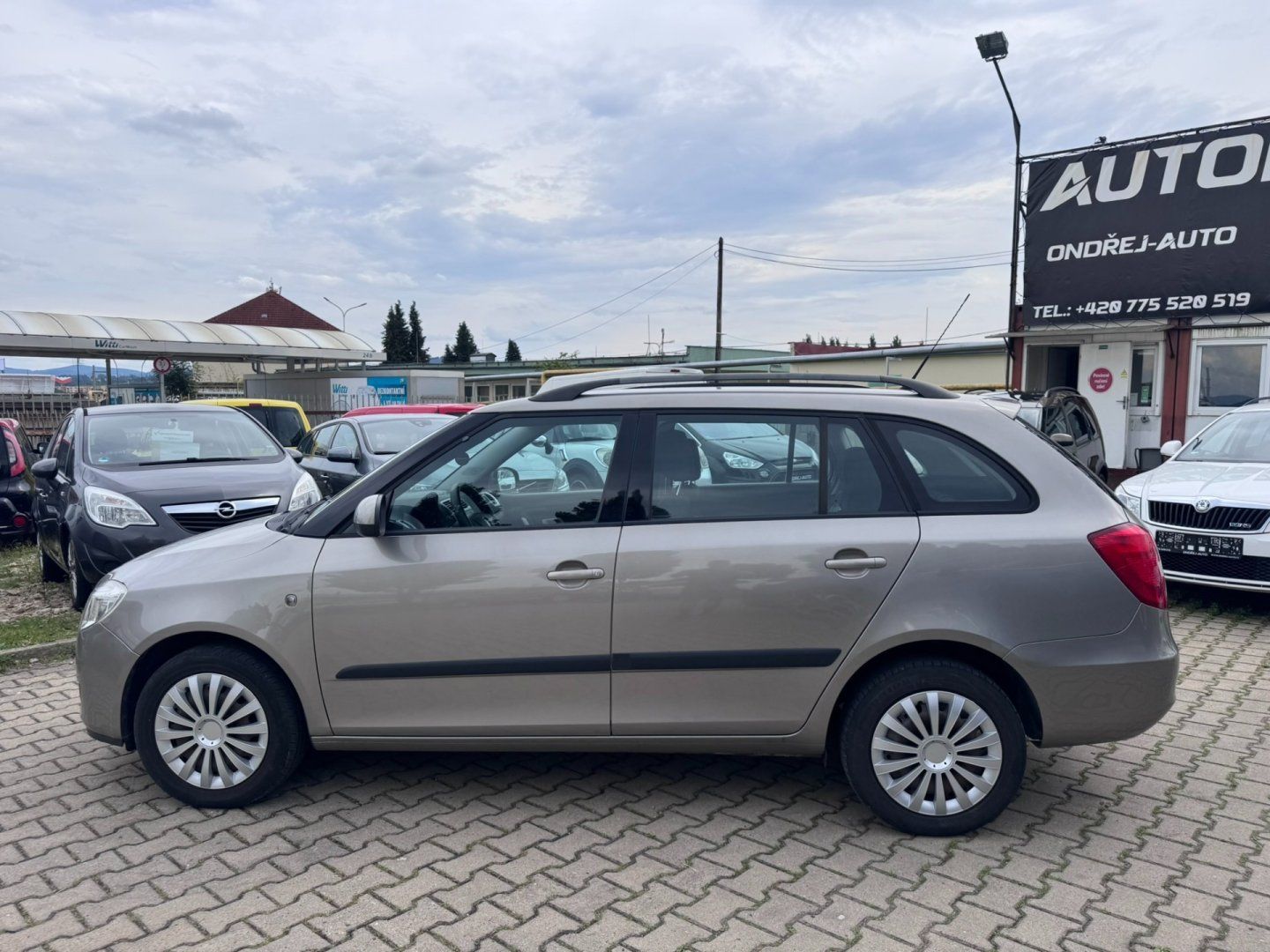 Škoda Fabia, 1,4 16V 63 KW 1. MAJ STK - fotka 2