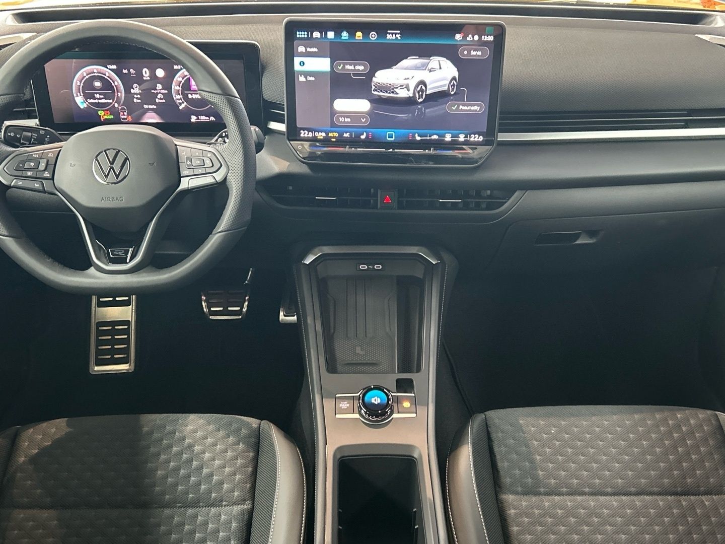 Volkswagen T-Roc, 1,5 eTSI 7DSG R-Line - fotka 5