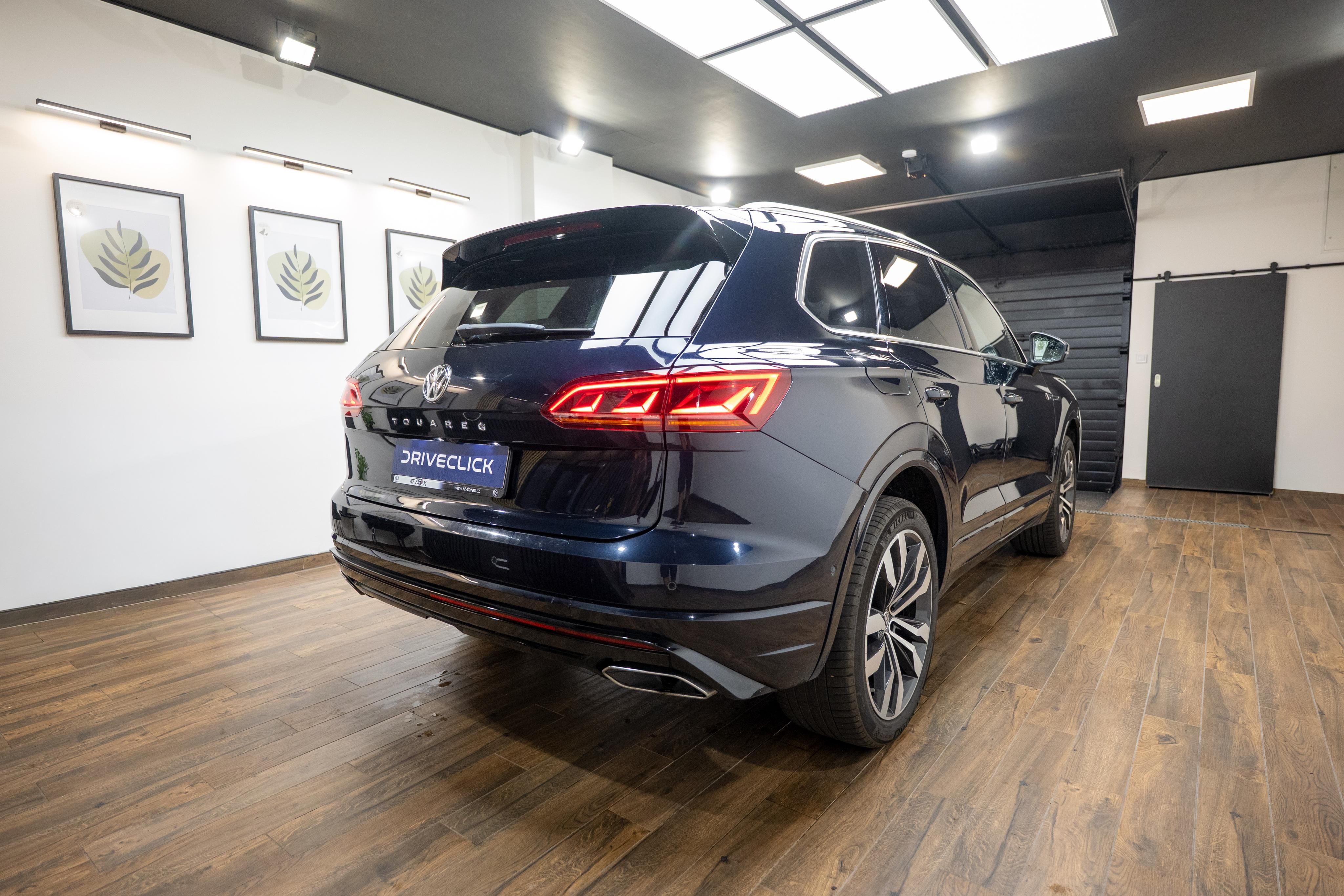Volkswagen Touareg, R-Line 3.0 TDI 210 kW - fotka 4