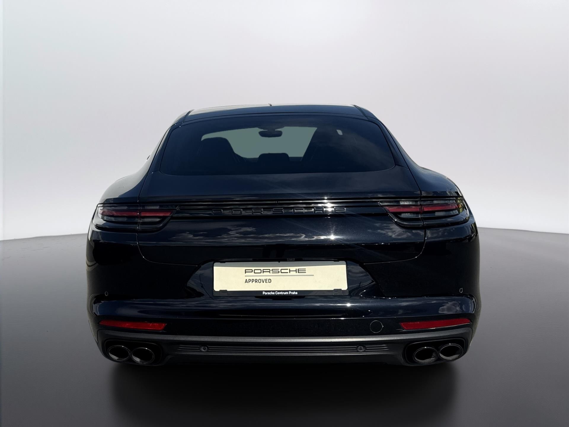 Porsche Panamera, 4 E-hybrid - fotka 4