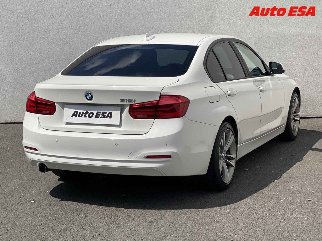 BMW Řada 3, 1.8i - fotka 4