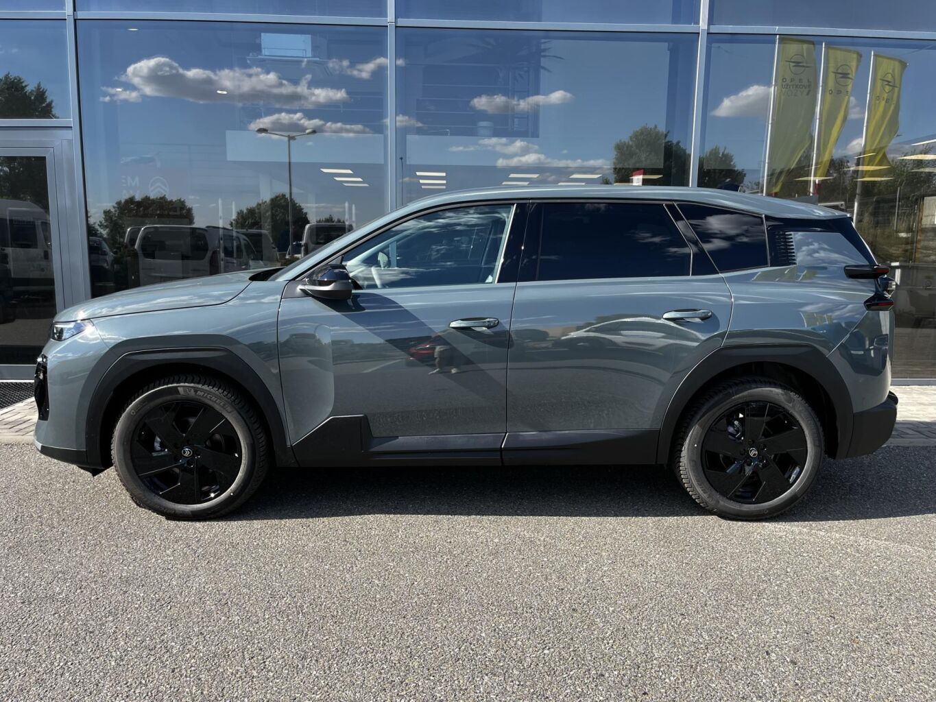 Citroën C5 Aircross, PLUS Hybrid 145k Automatic - fotka 3