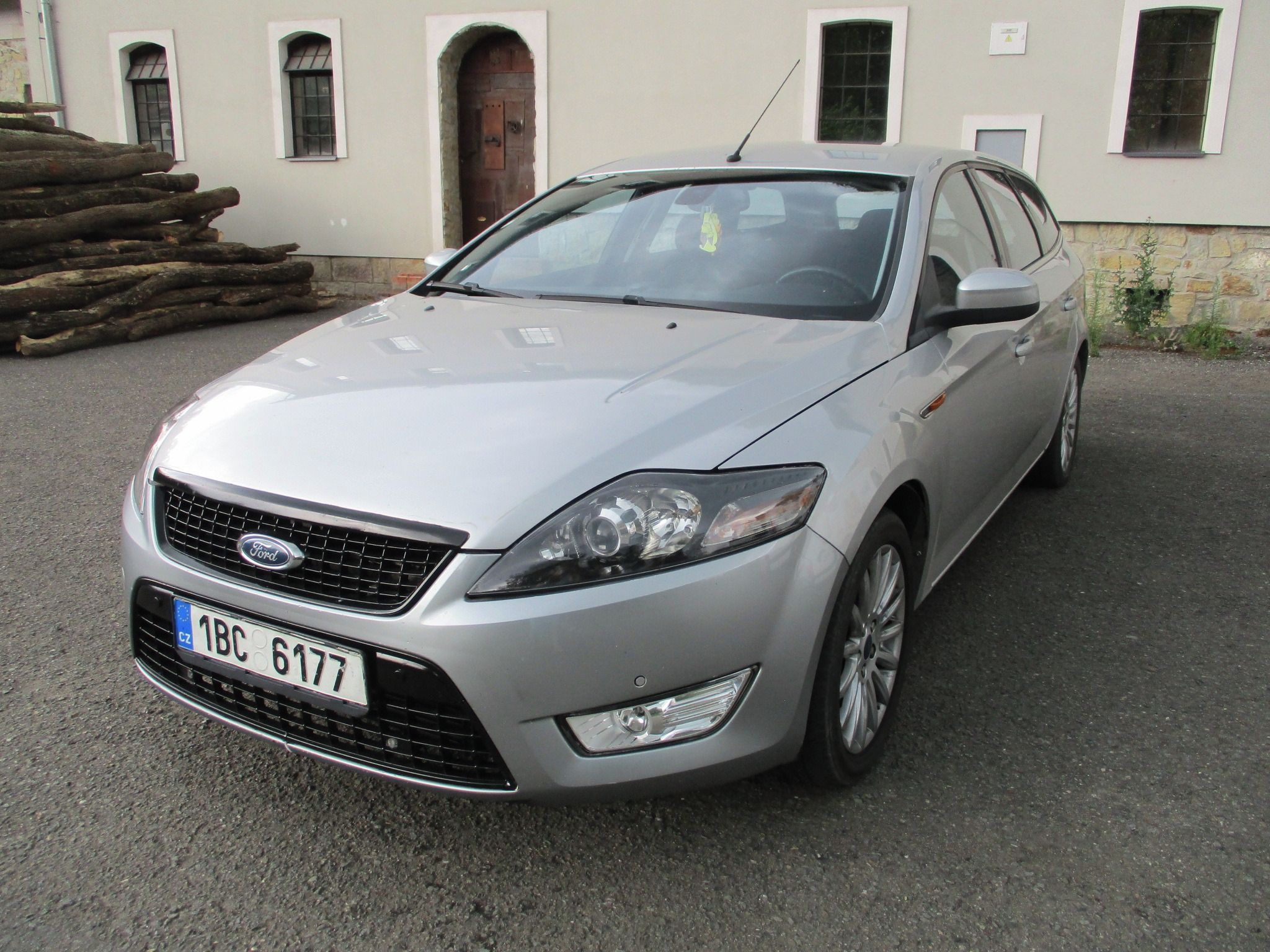 Ford Mondeo, III 2.0 TDCi - Tažné zařízení