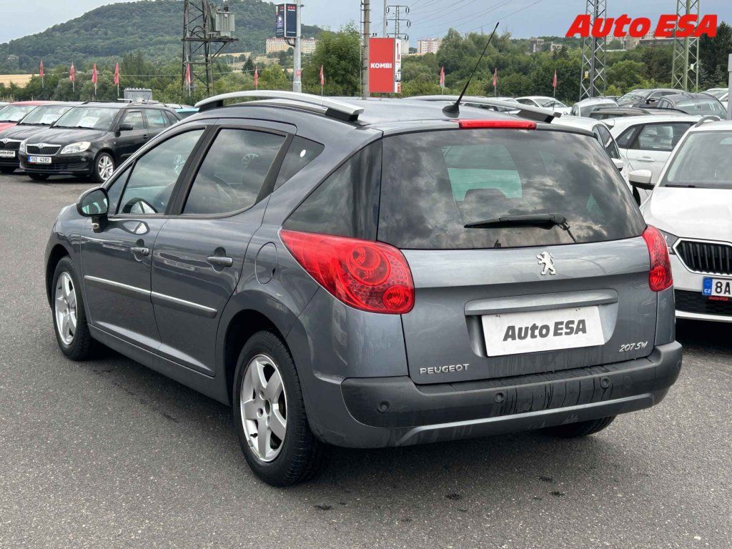 Peugeot 207, 1.4 16V - fotka 6