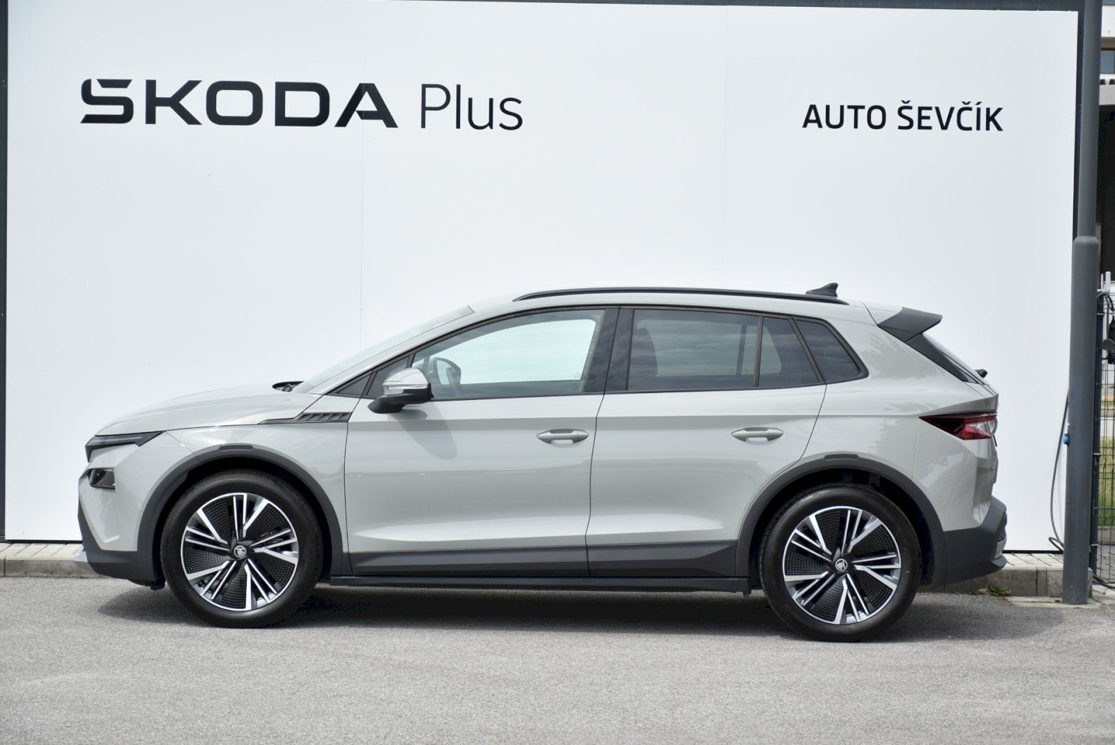 Škoda Elroq, 60 Design paket LOFT 150kW - fotka 3