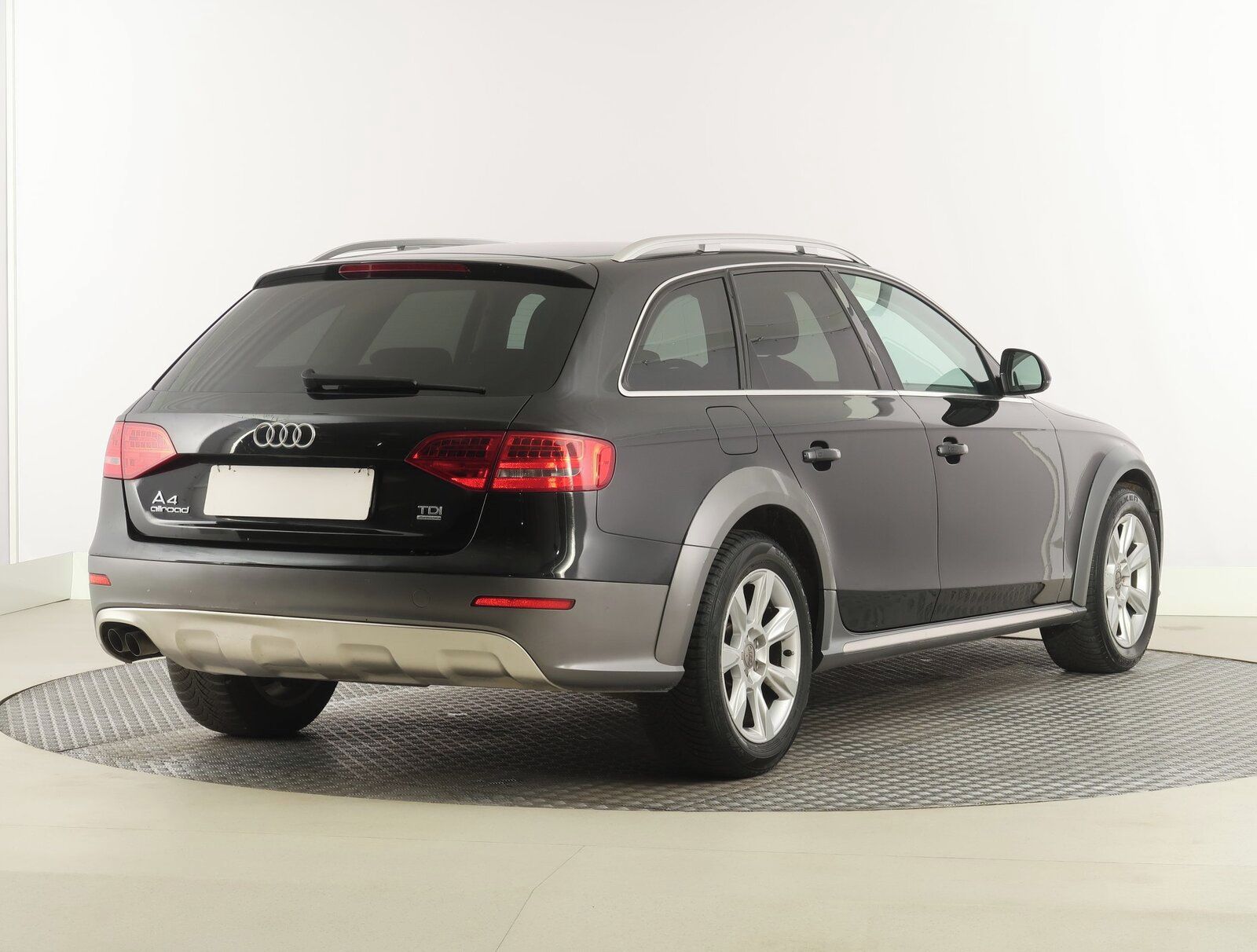 Audi A4 allroad, 2.0 TDI, 4X4, Xenony - fotka 5