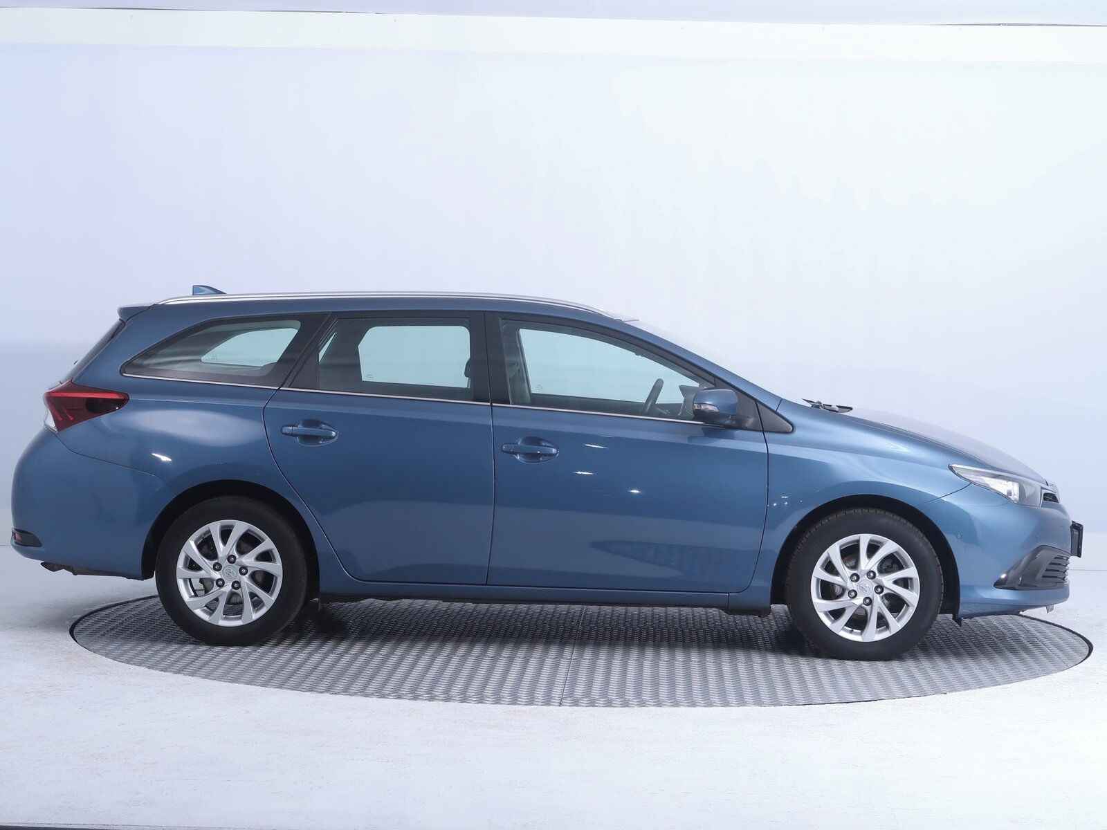 Toyota Auris, 1.6 Valvematic, Serv.kniha - fotka 6