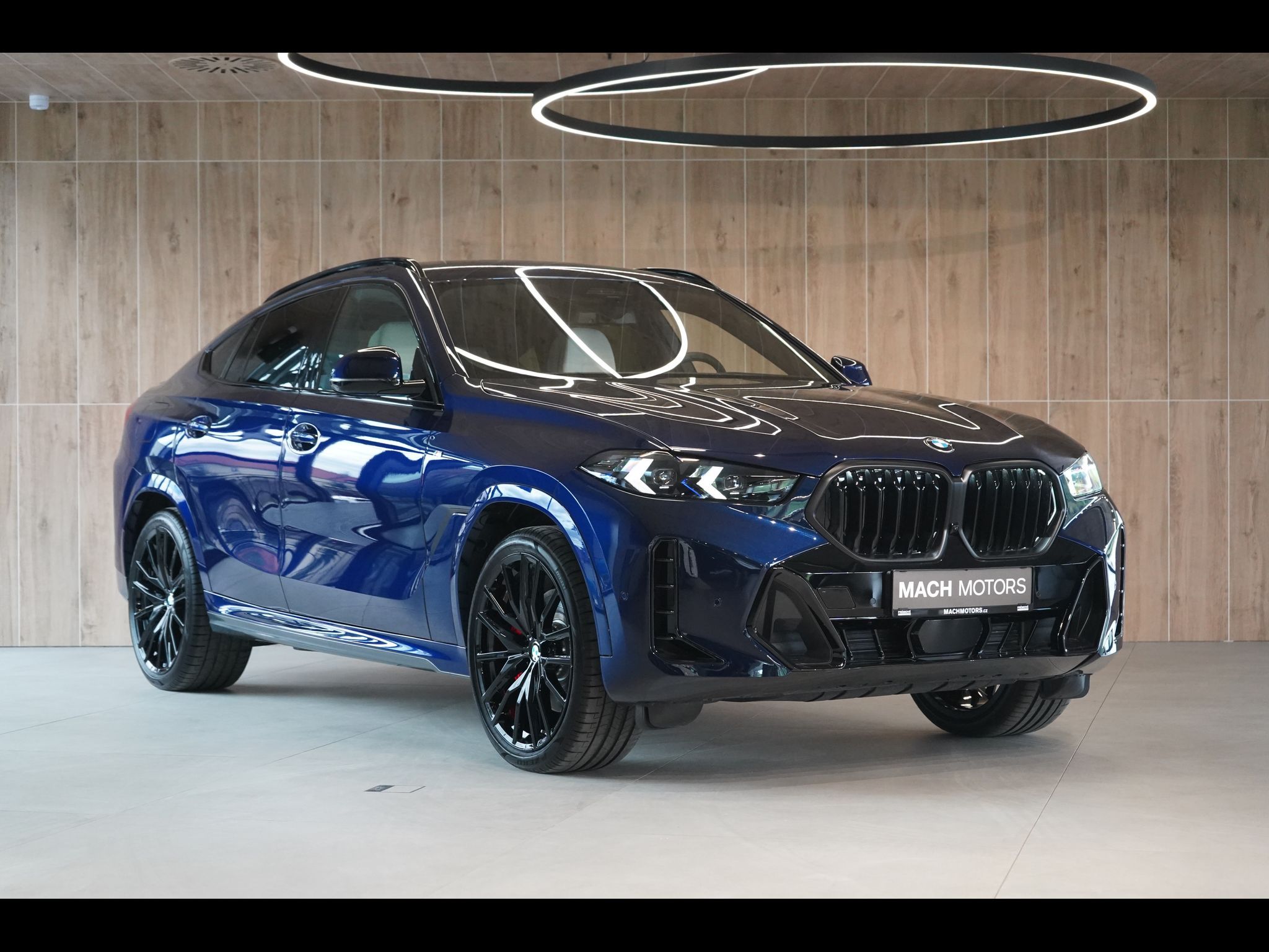BMW X6, 30d xDrive, Vzudch, Masáž - fotka 4