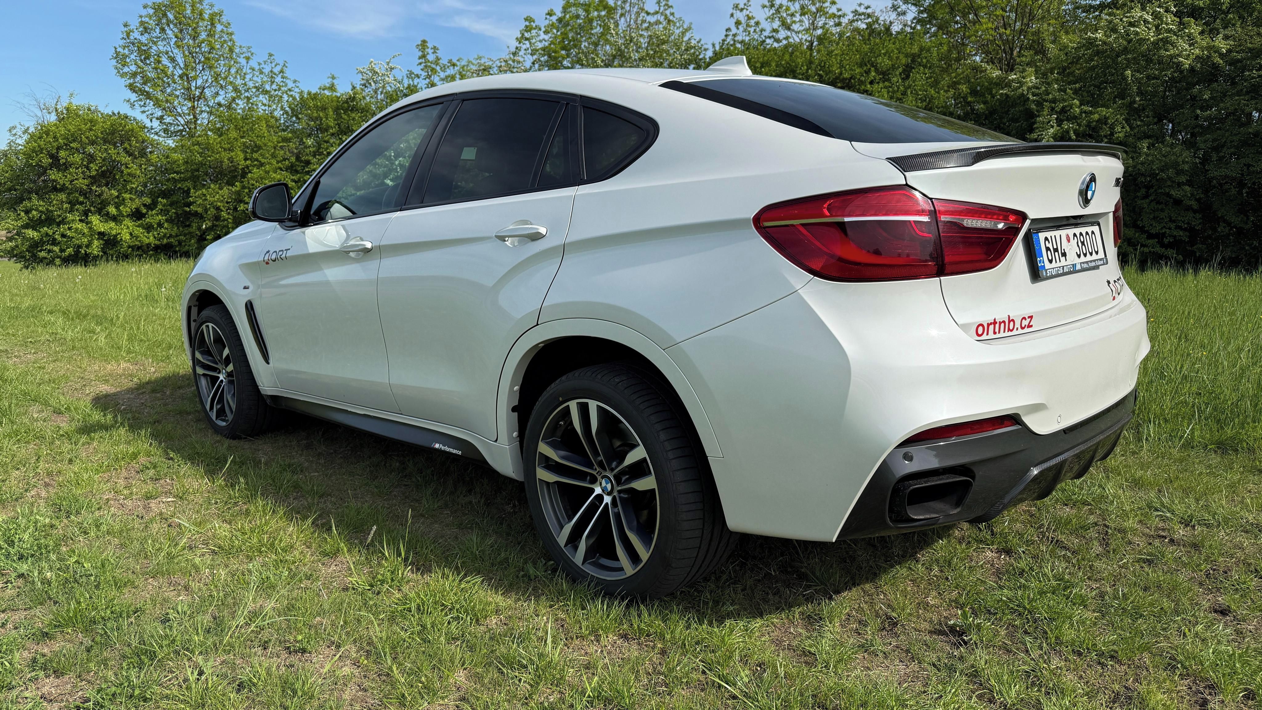 BMW X7, BMW X6 M50d - fotka 2
