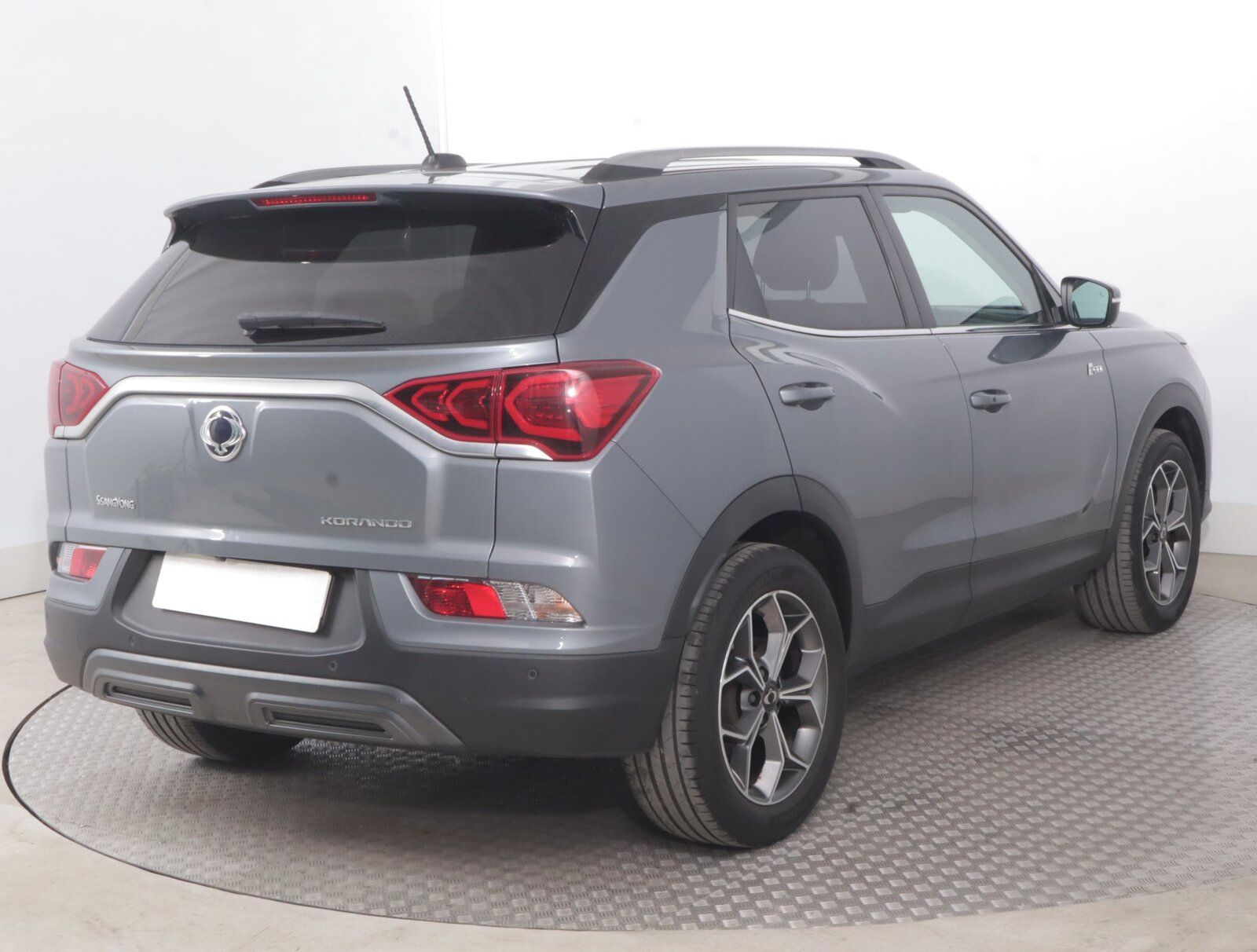 SsangYong Korando, 1.5 T-GDI, Automat, Serv.kniha - fotka 5