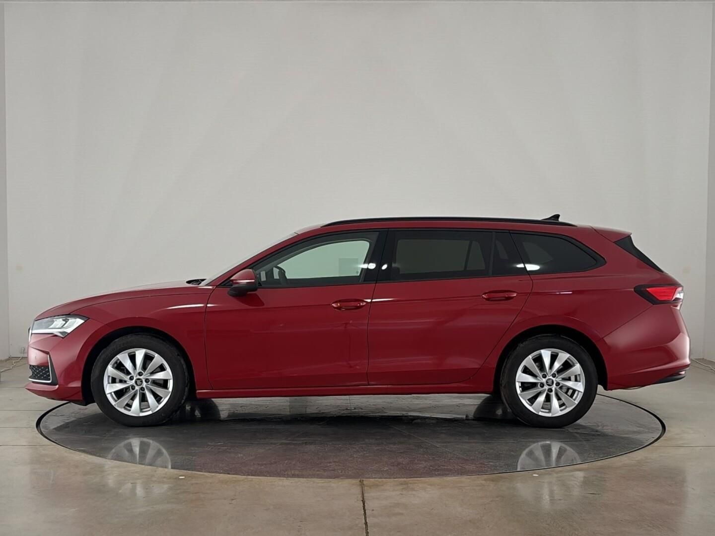 Škoda Superb, 1.5 TSI / 110 kW Selection DSG - fotka 3