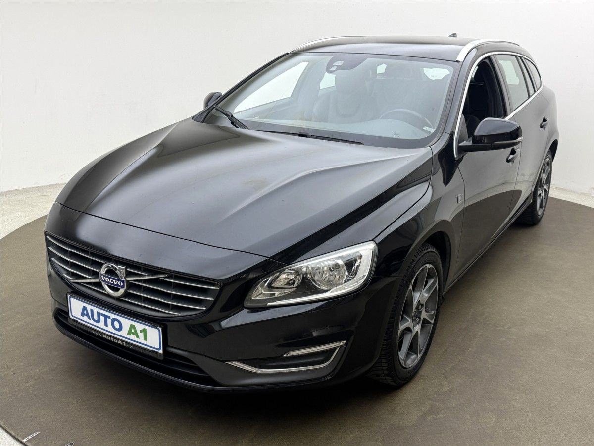 Volvo V60, 1,6 D2 KŮŽE NAVI OCEAN RACE