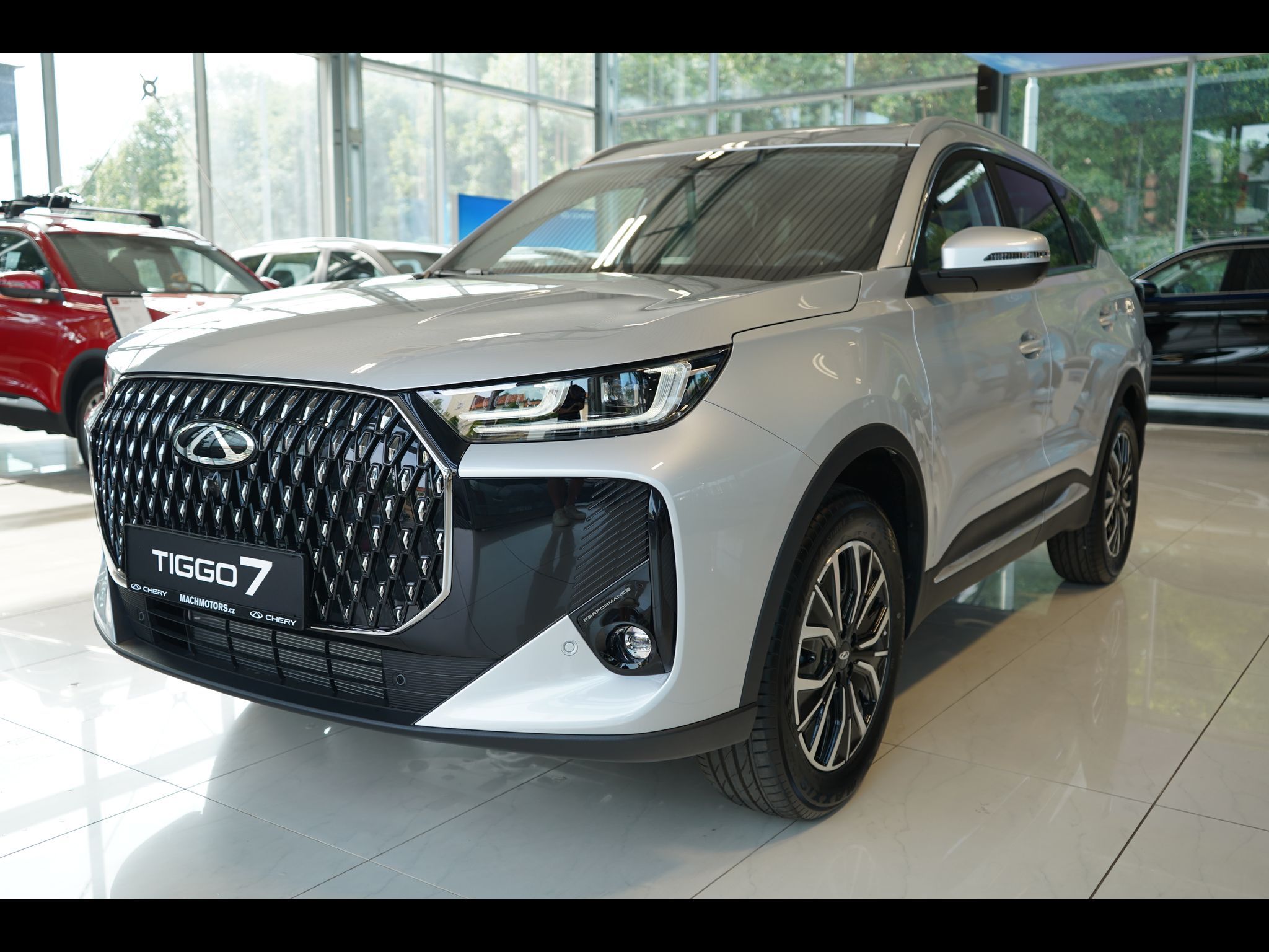 Chery Tiggo 7, UNIQUE 1.5 TGDI HEV - fotka 3