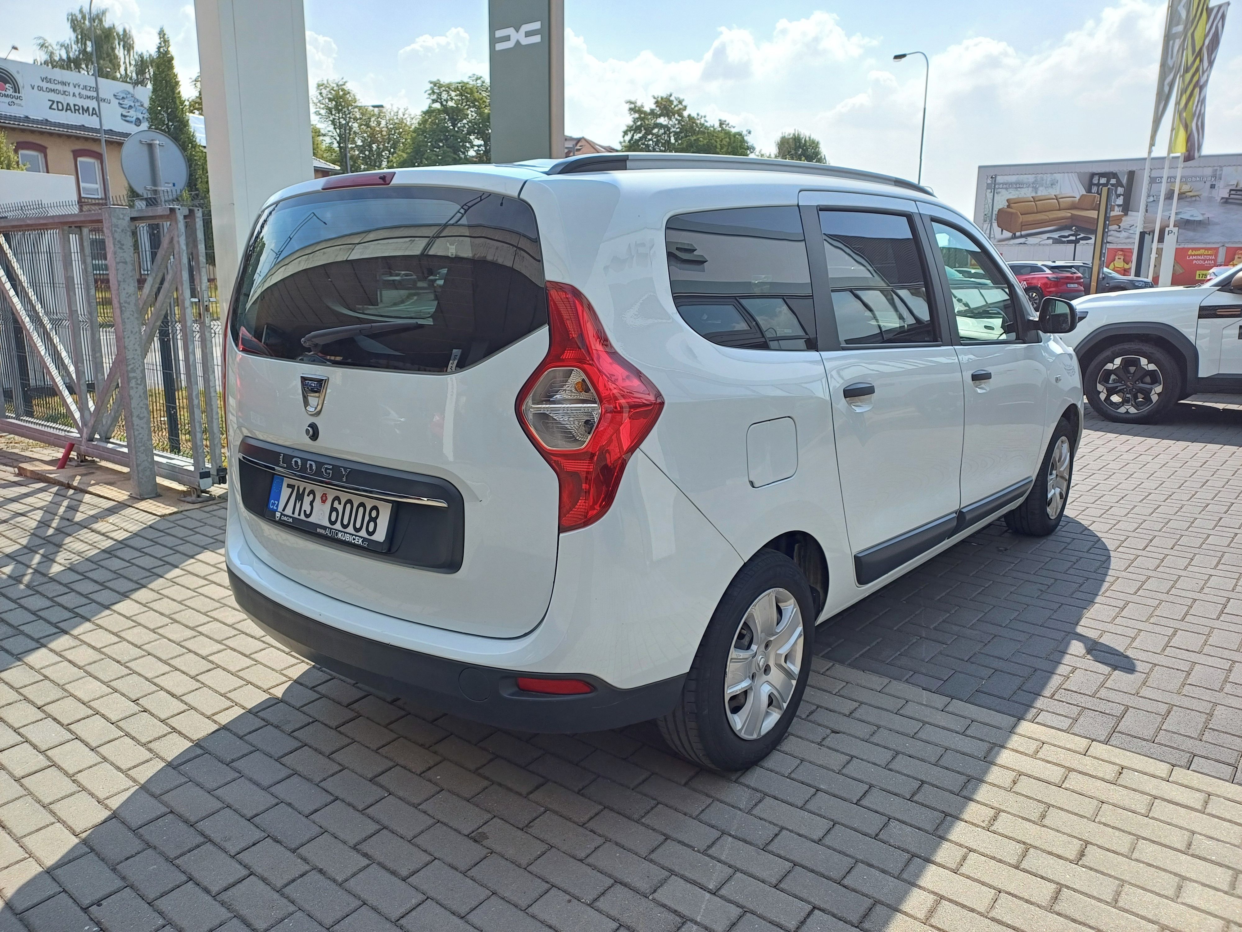 Dacia Lodgy, Blue dCi 115 Arctica 5 míst - fotka 3