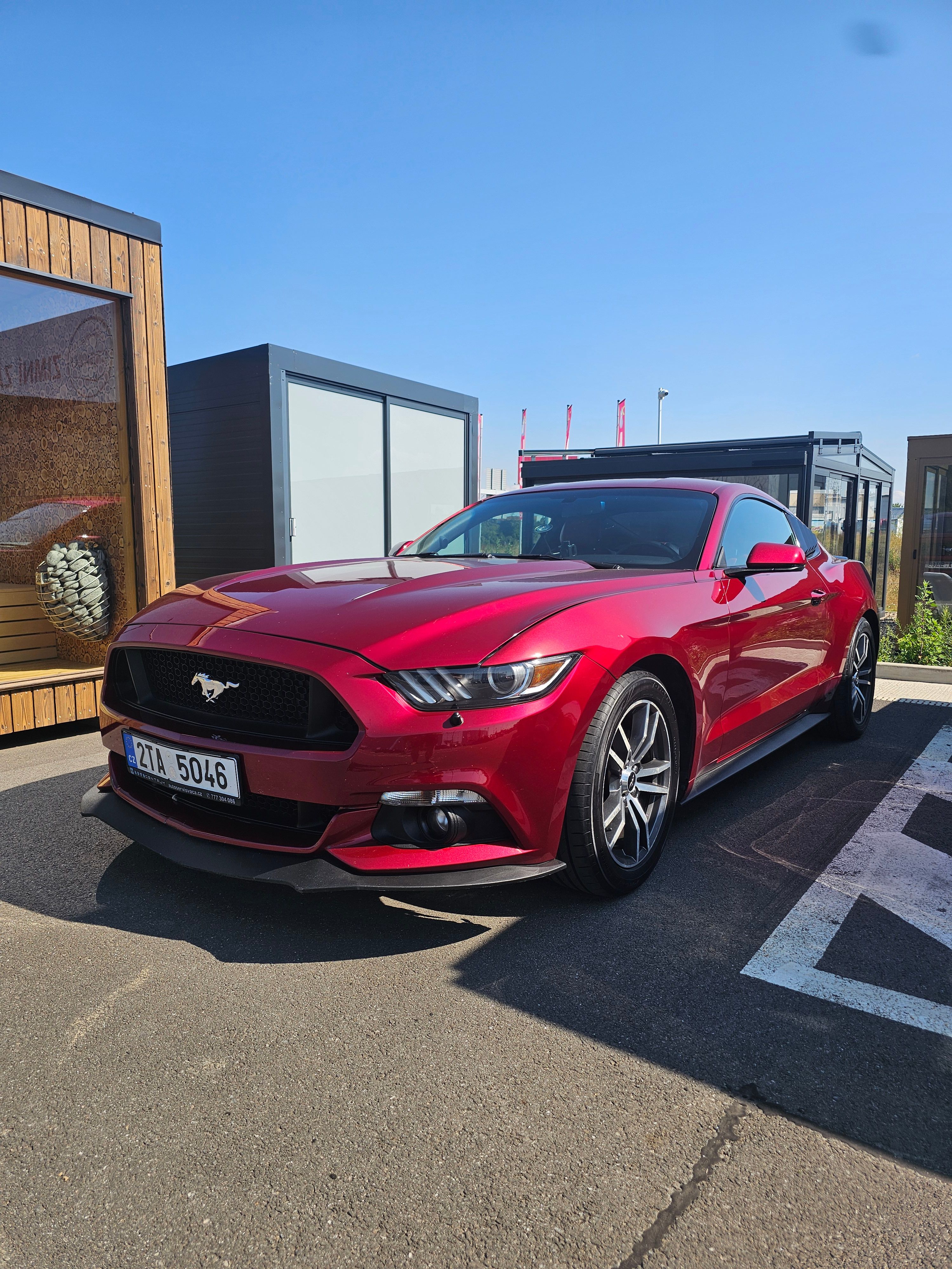 Ford Mustang, 2.3 EcoBoost Automat - fotka 5