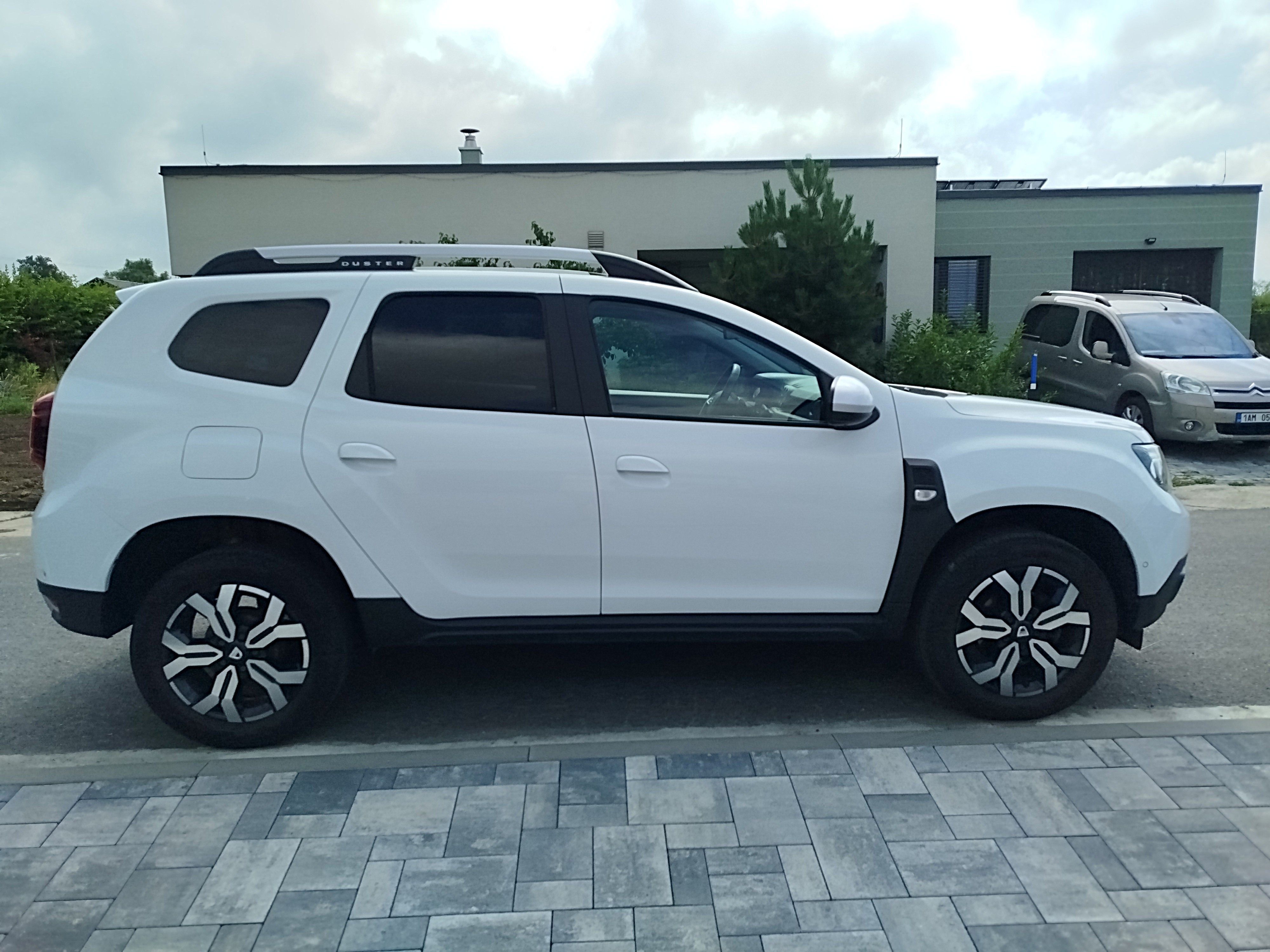 Dacia Duster, 1.3TCe,110kw Automat,1 majitel - fotka 6