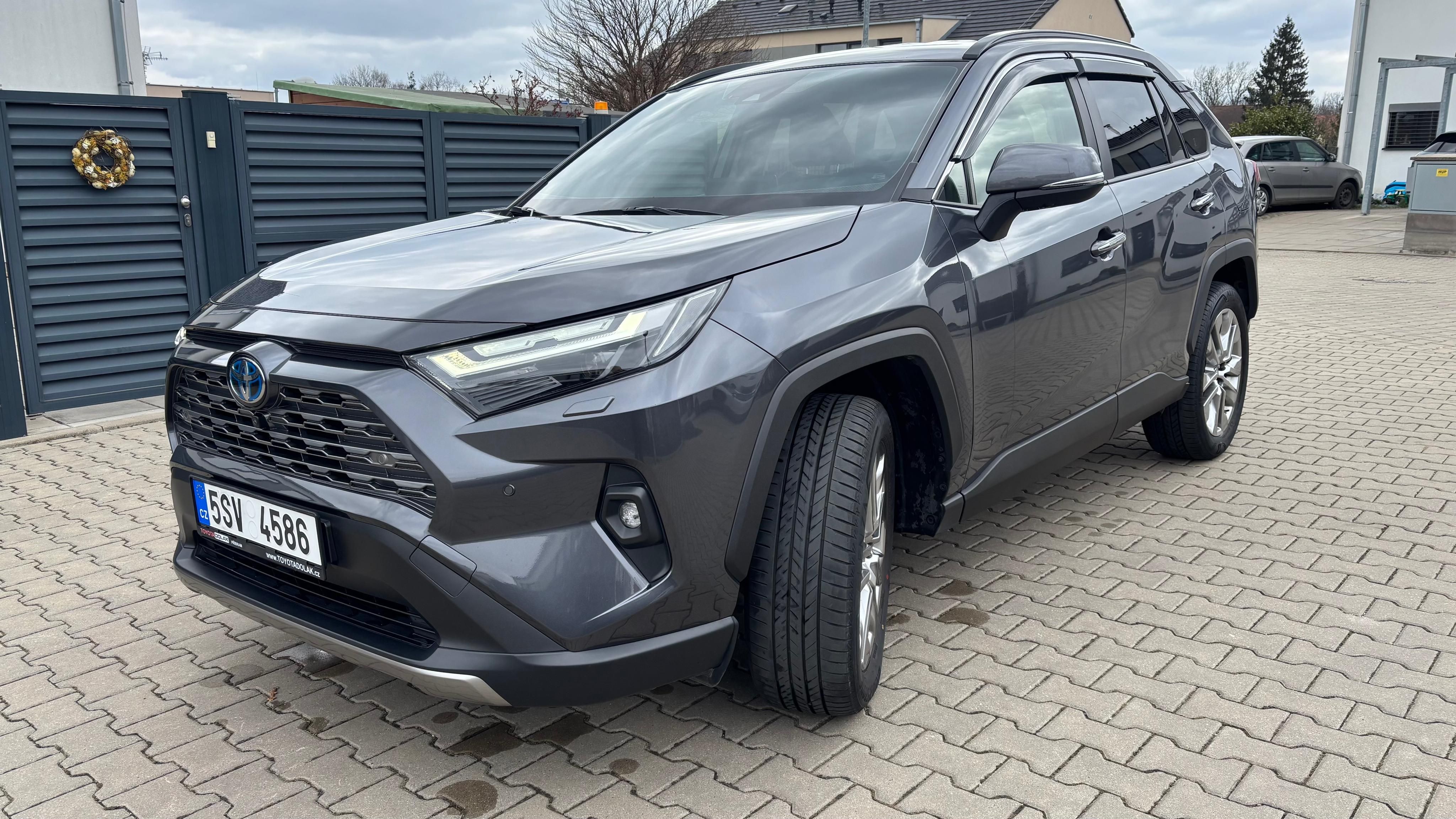 Toyota Rav4, 2.5 hybrid - fotka 2