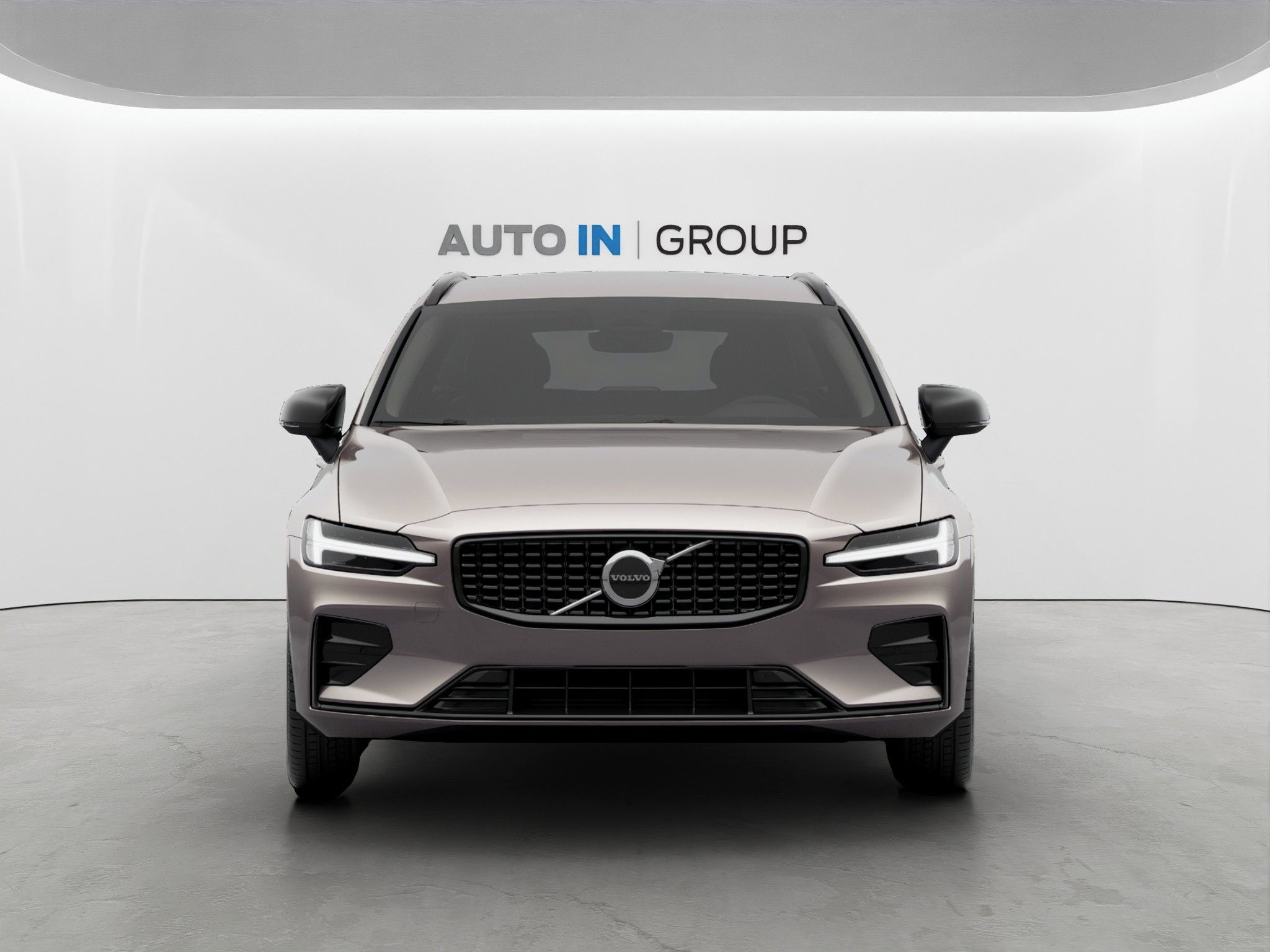Volvo V60, Plus Dark,A/T,145kW,BLIS,kůže - fotka 2