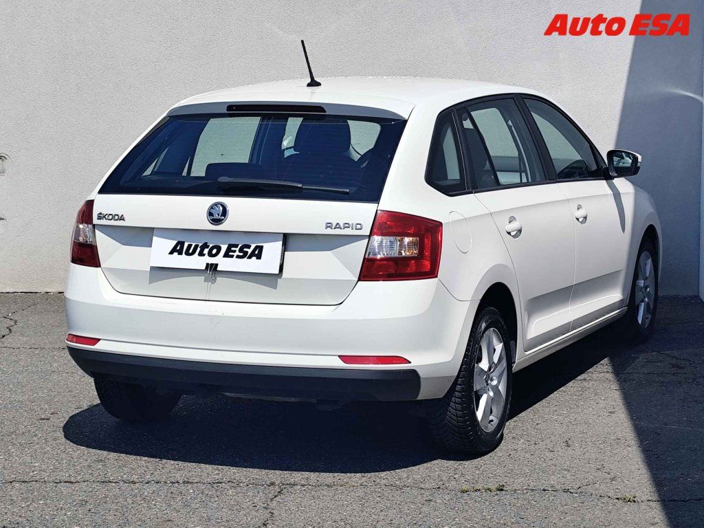 Škoda Rapid, 1.4 TDi,ČR,AC,STK6/28 - fotka 4