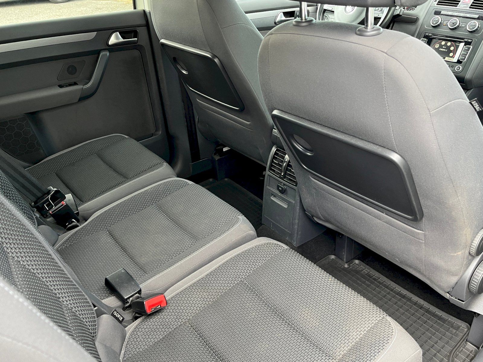 Volkswagen Touran, 1.6 TDI DPF Comfortline - fotka 6