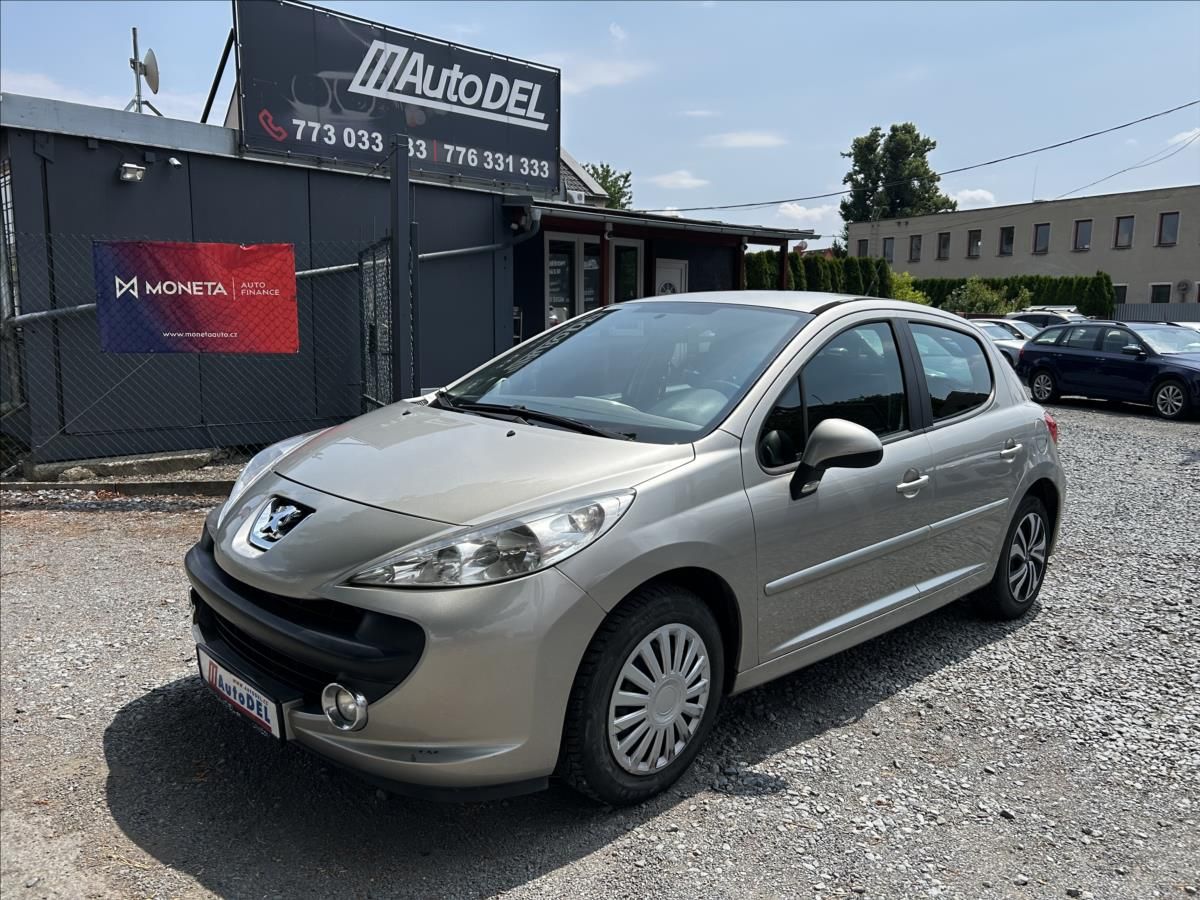 Peugeot 207, 1,4 i  Klima,ISOFIX,CentrálDO - fotka 2