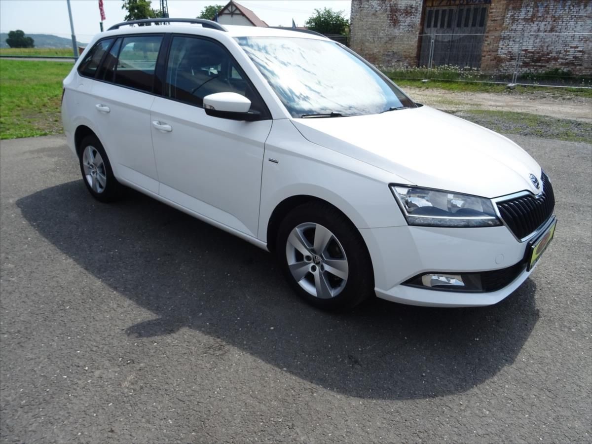 Škoda Fabia, 1,0 TSi 70 kW  Clever - fotka 2
