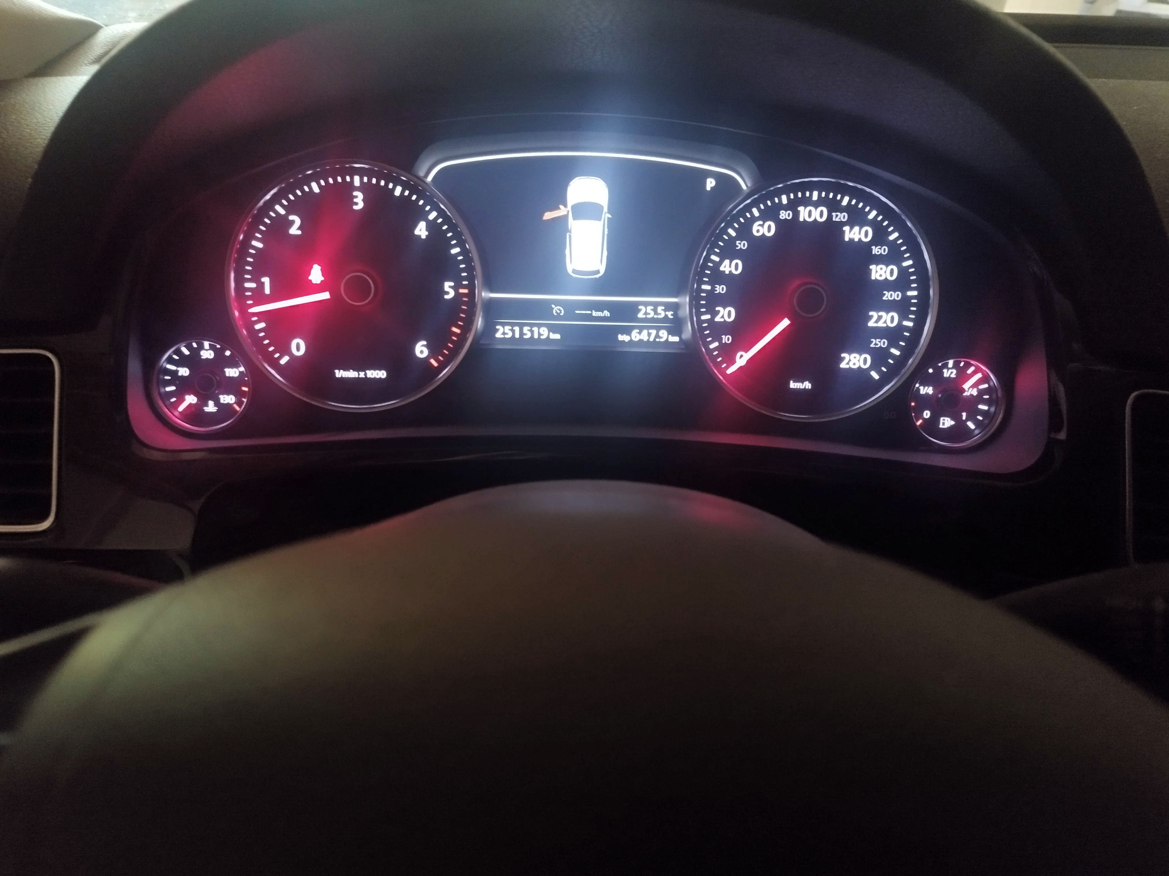 Volkswagen Touareg, 3.0 TDi - z garáže - fotka 5