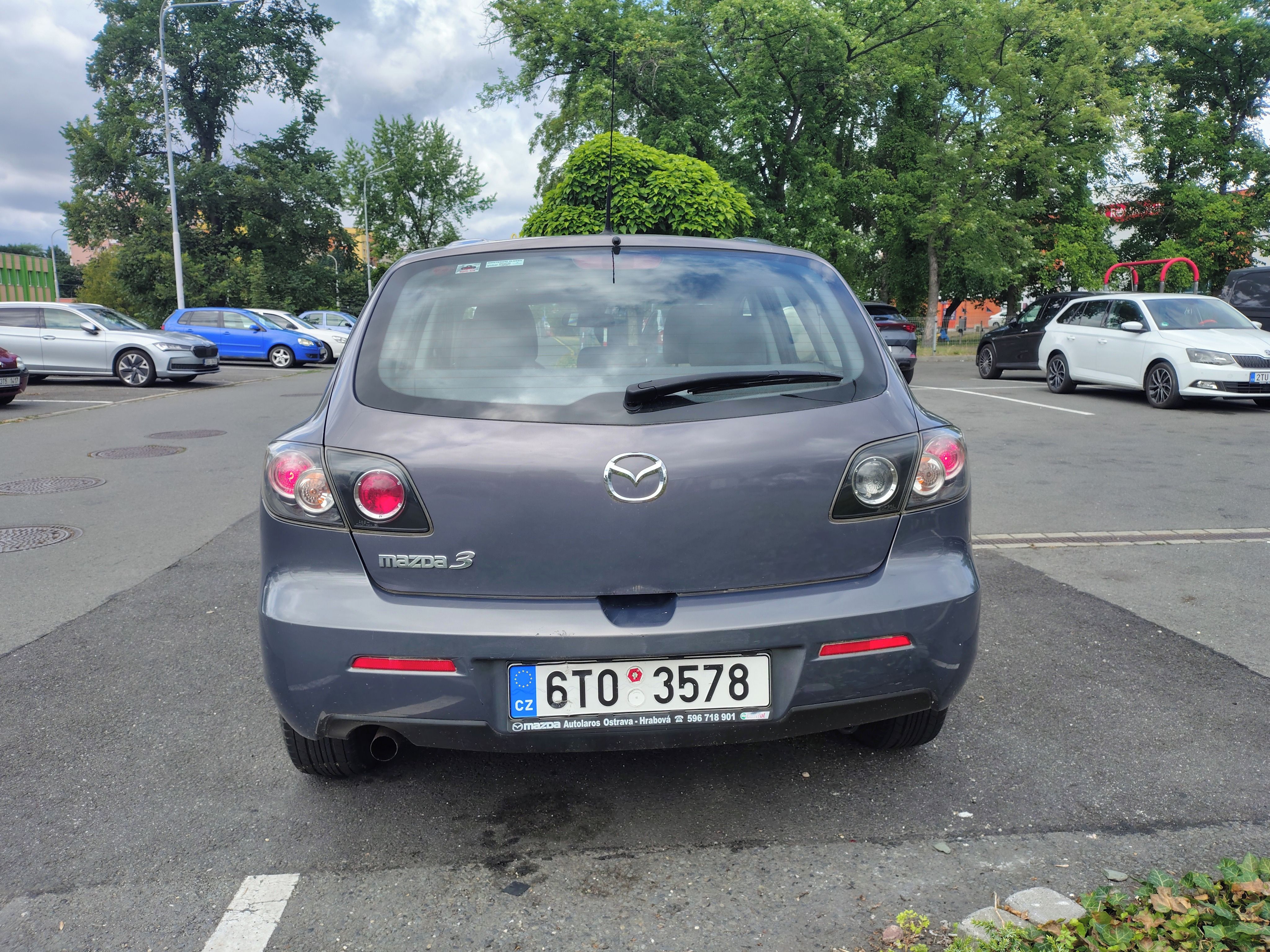 Mazda 3, najeto 70kkm - fotka 4