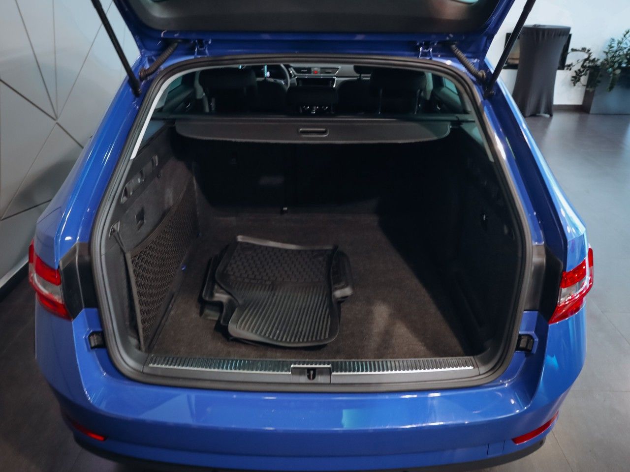 Škoda Superb, 2.0 TDI 147kW Style DSG - fotka 6