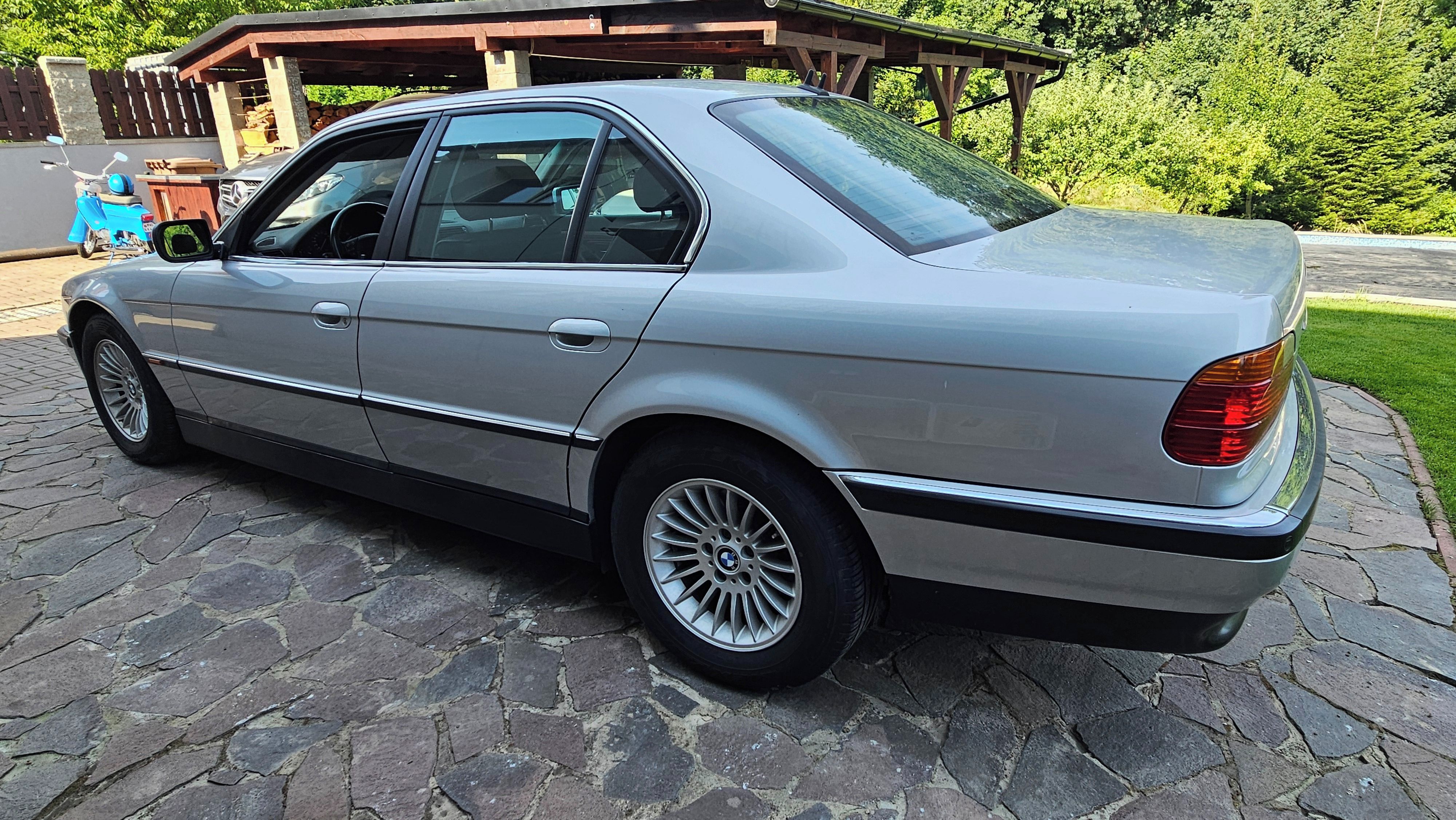 BMW Řada 7, BMW 730d r.v. 2001 - fotka 3