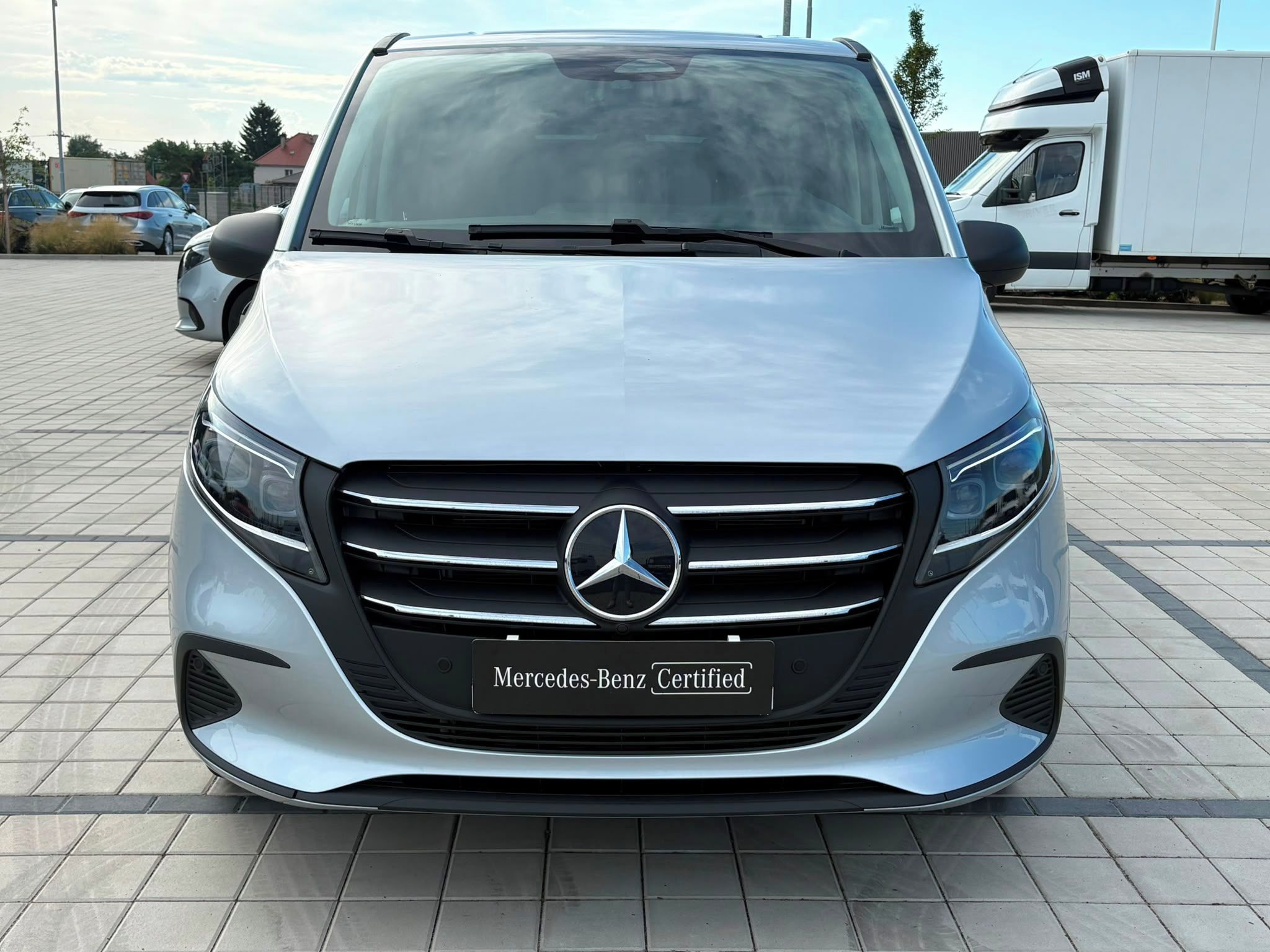 Mercedes-Benz Vito, Tourer 119 CDI Select Long 4Ma - fotka 2