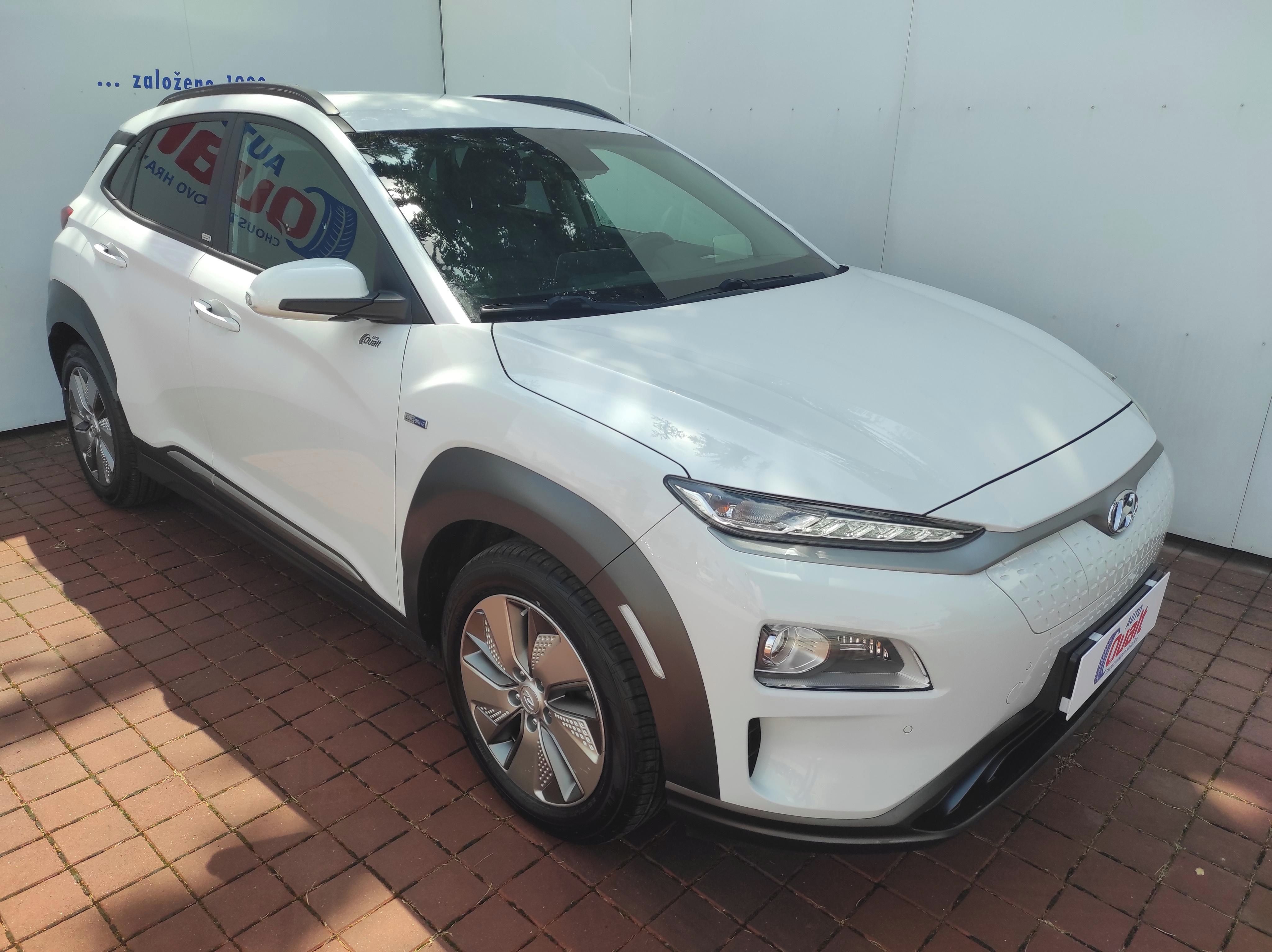 Hyundai Kona, 64 kWh PREMIUM SERVIS DPH - fotka 2