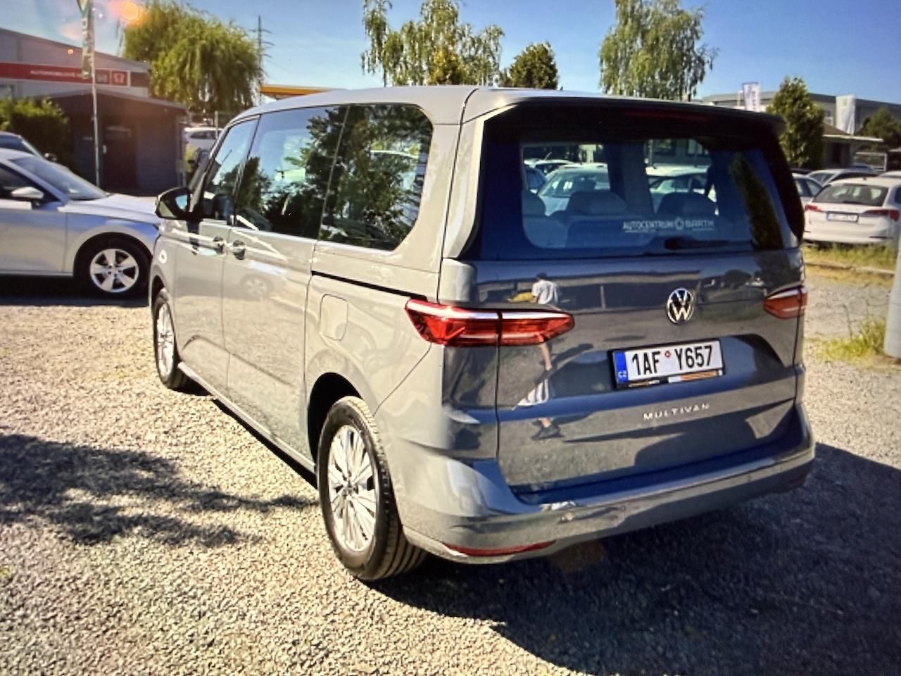 Volkswagen Multivan, 2,0TSi 150kW LIFE DSG Koup.ČR - fotka 3