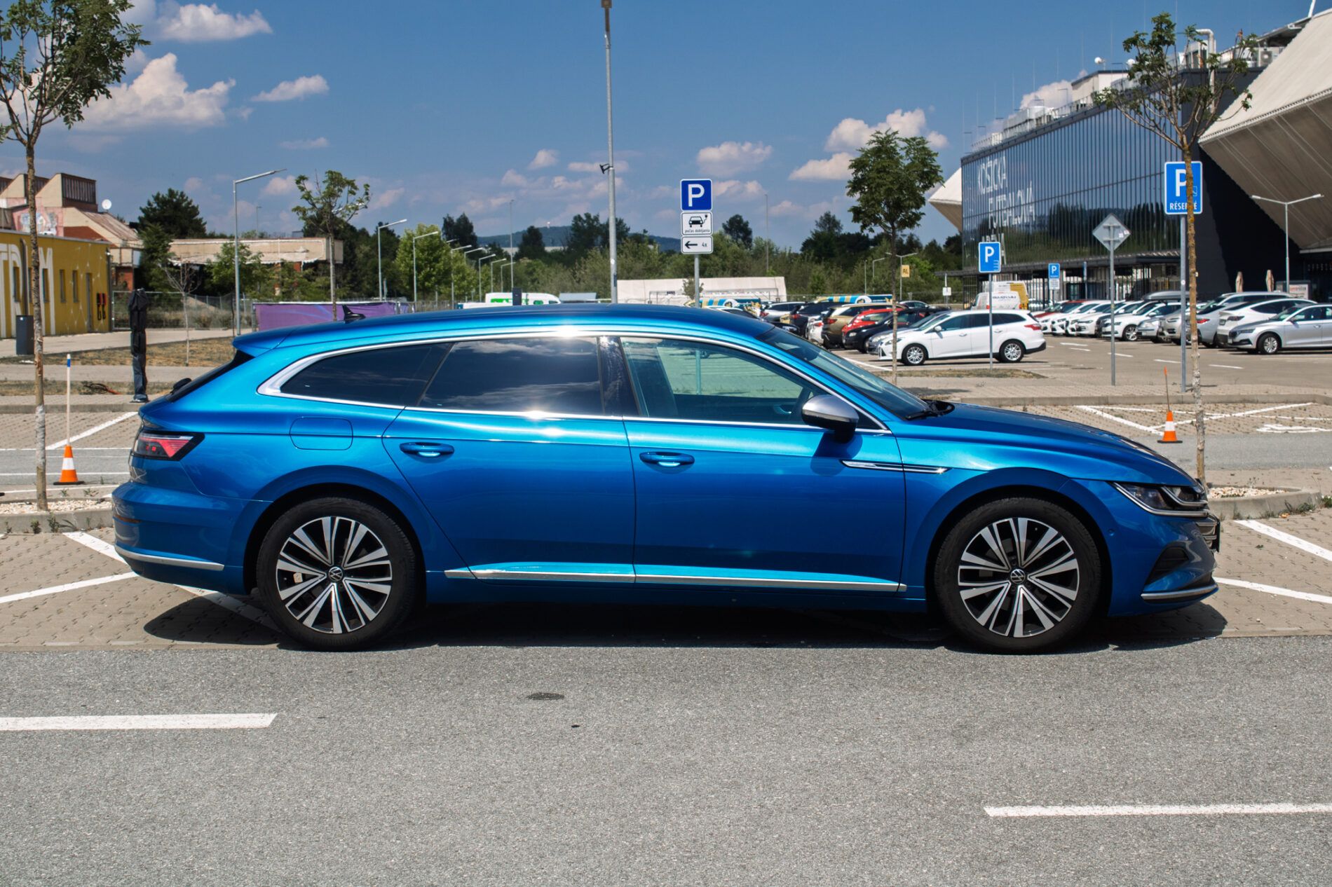 Volkswagen Arteon - fotka 4