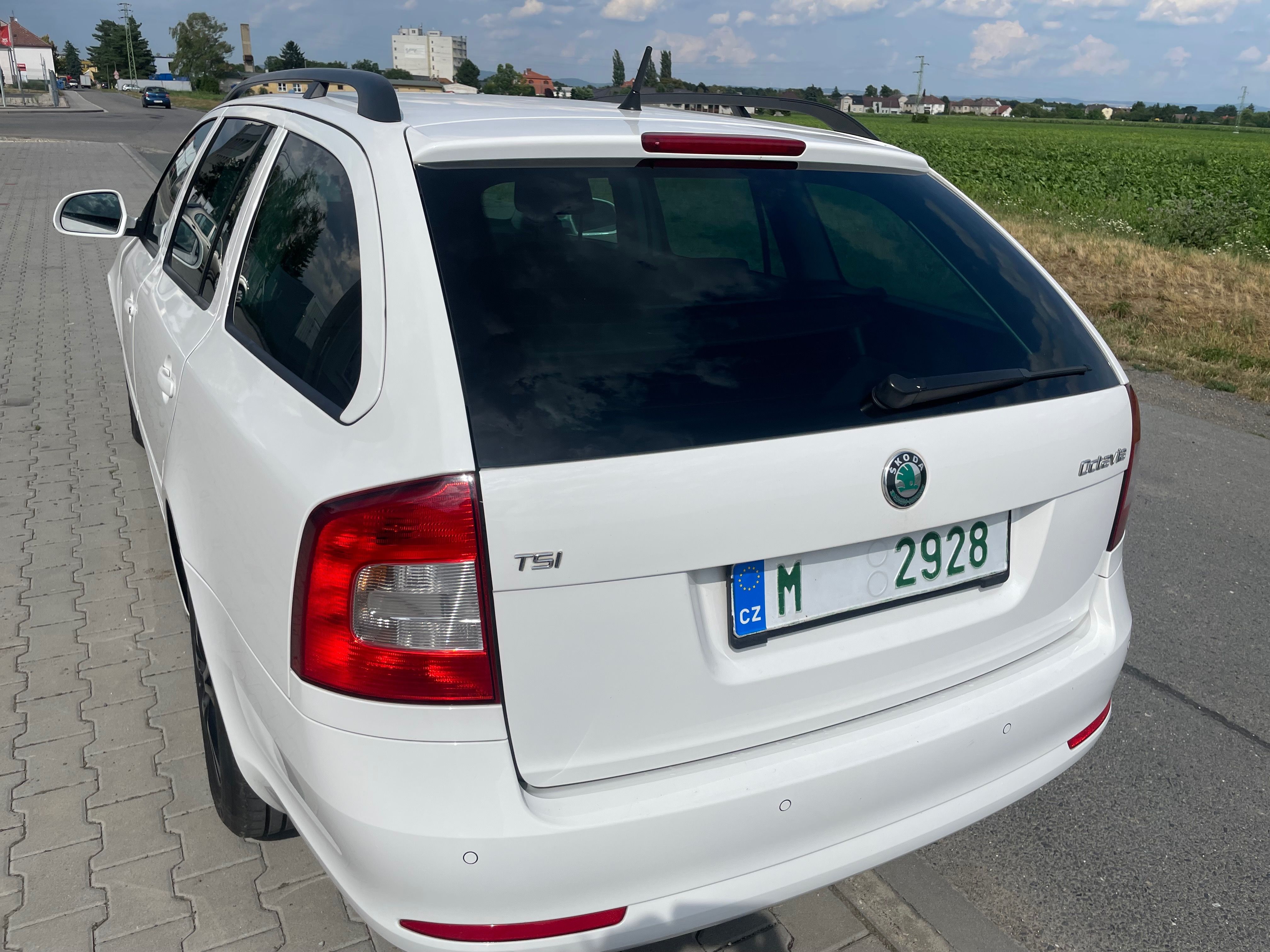 Škoda Octavia, 1,4 tsi 90kw 146000km TOP stav - fotka 5
