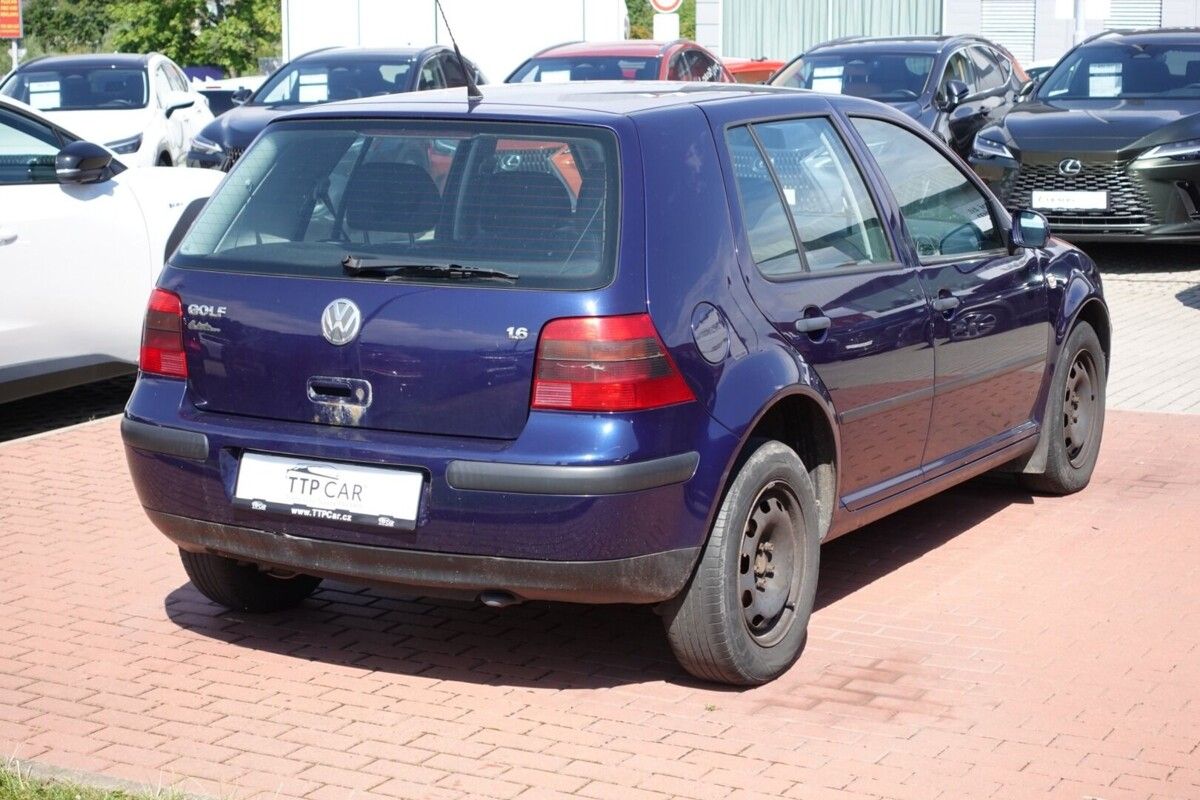 Volkswagen Golf, 1,6FSi 77kW M/T - fotka 3