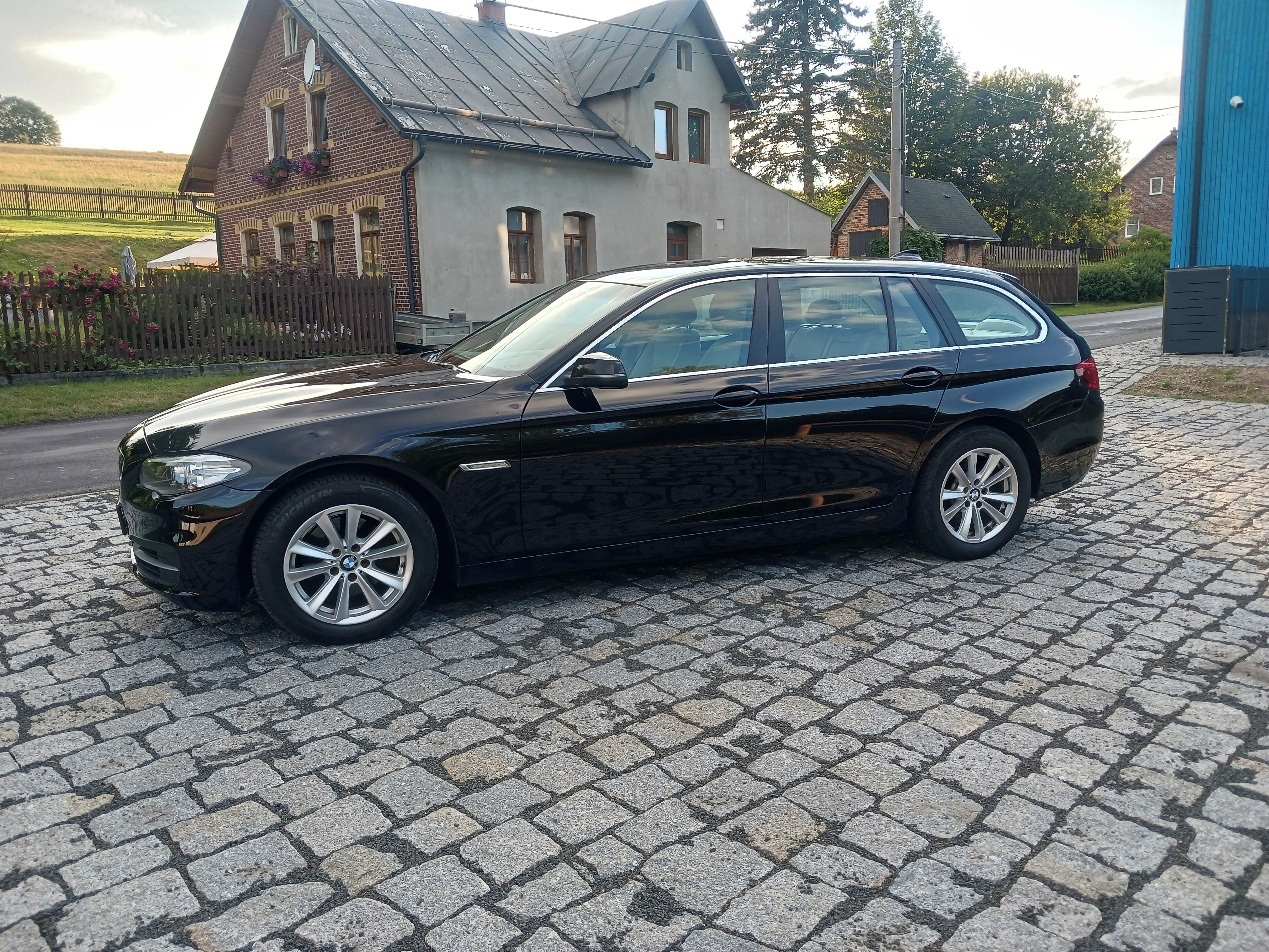 BMW Řada 5, 2,0 TDI 520D 140kW 4x4 DRIVE - fotka 5