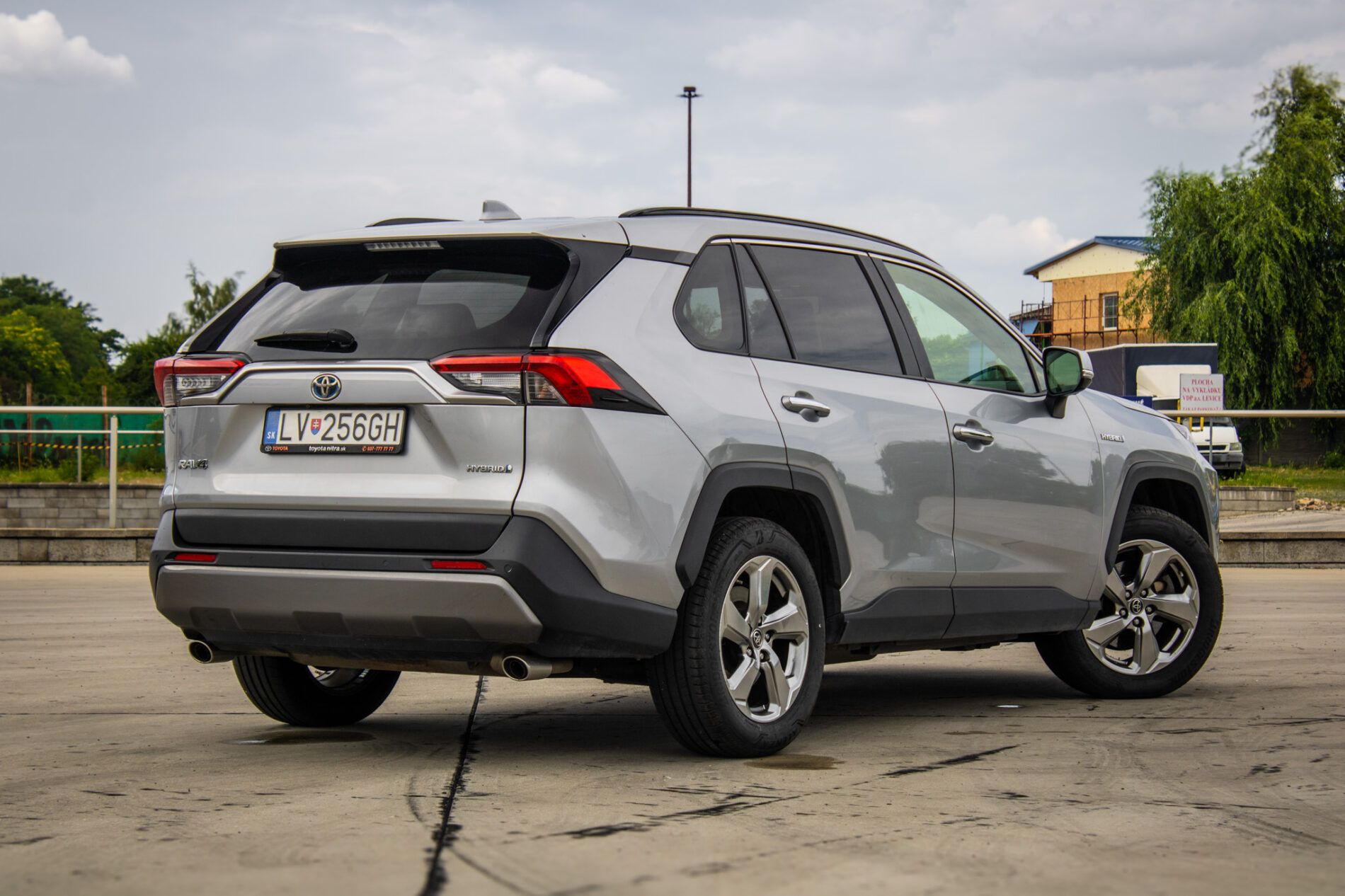 Toyota Rav4 - fotka 5